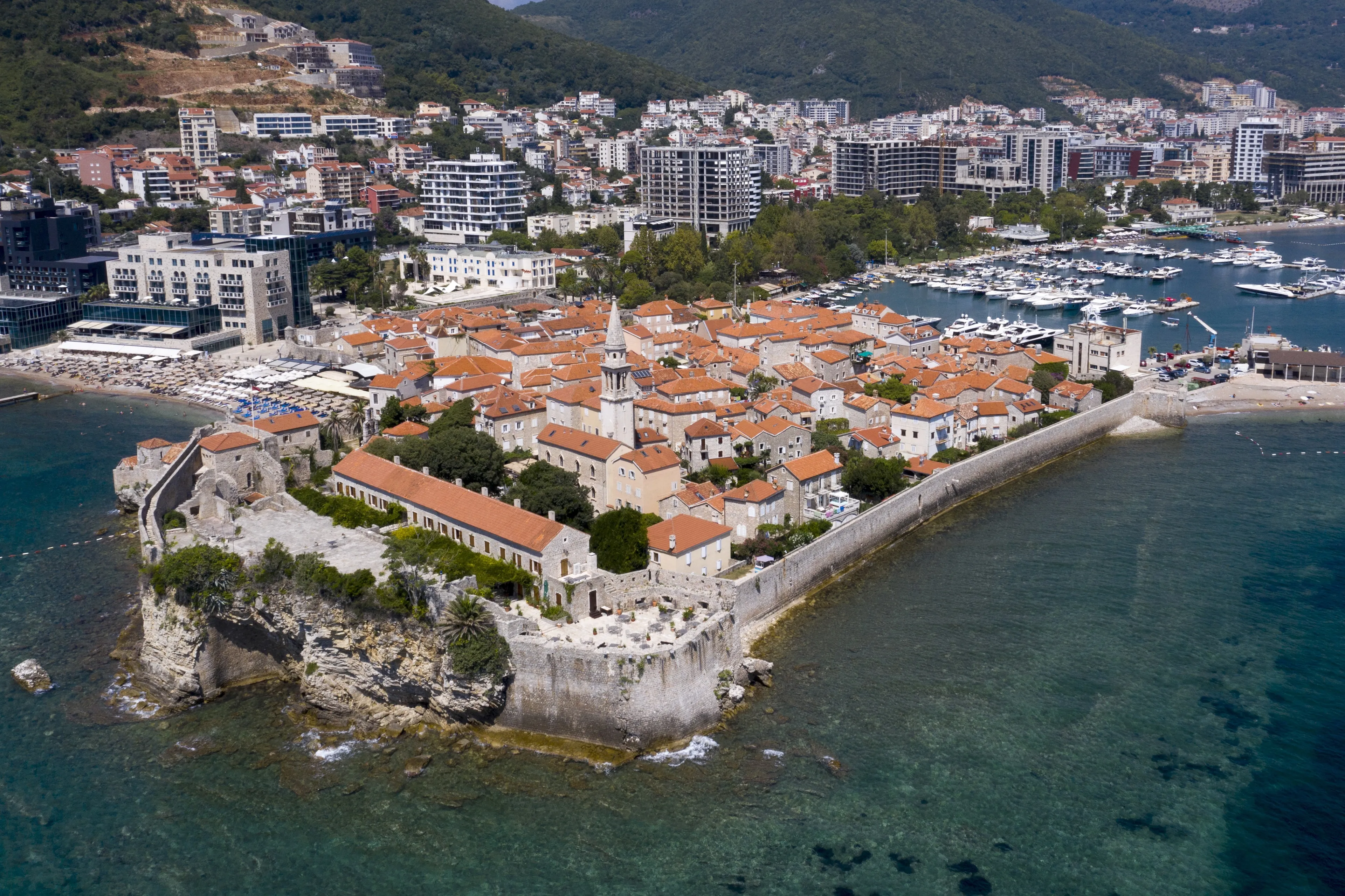 'Nederlander misdraagt zich in Montenegro en belandt in cel'