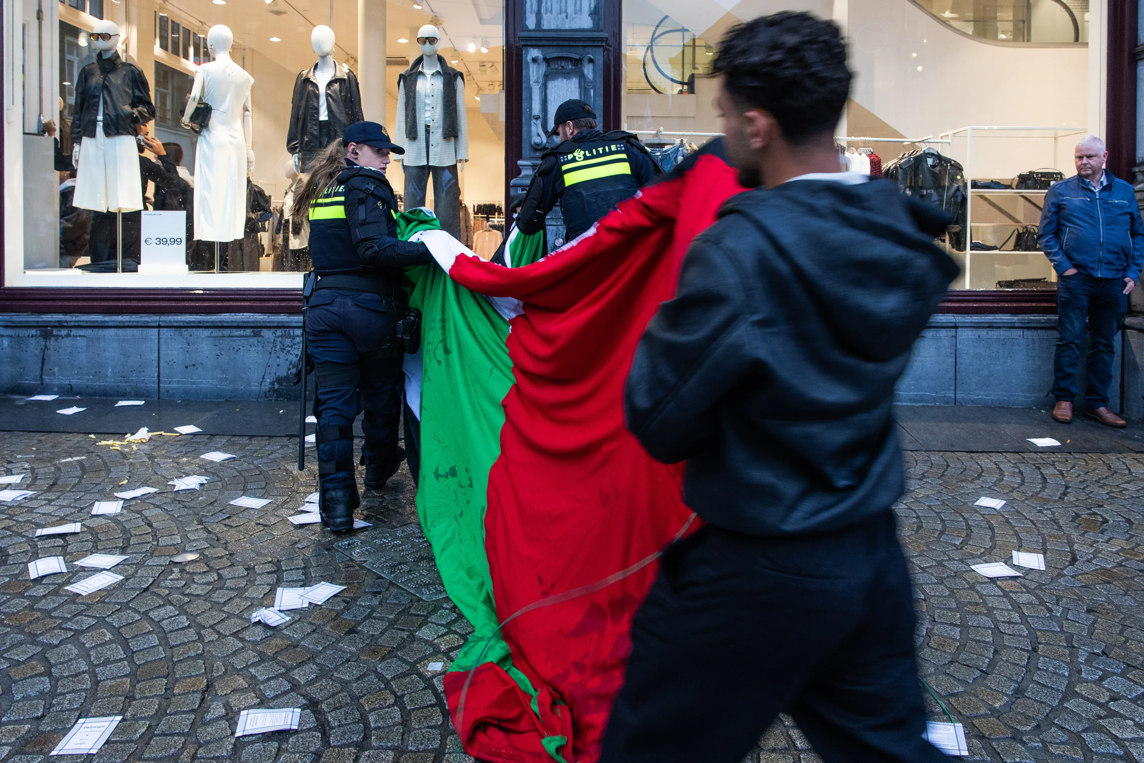 Bijna 60 aanhoudingen rondom Israël-manifestatie op de Dam