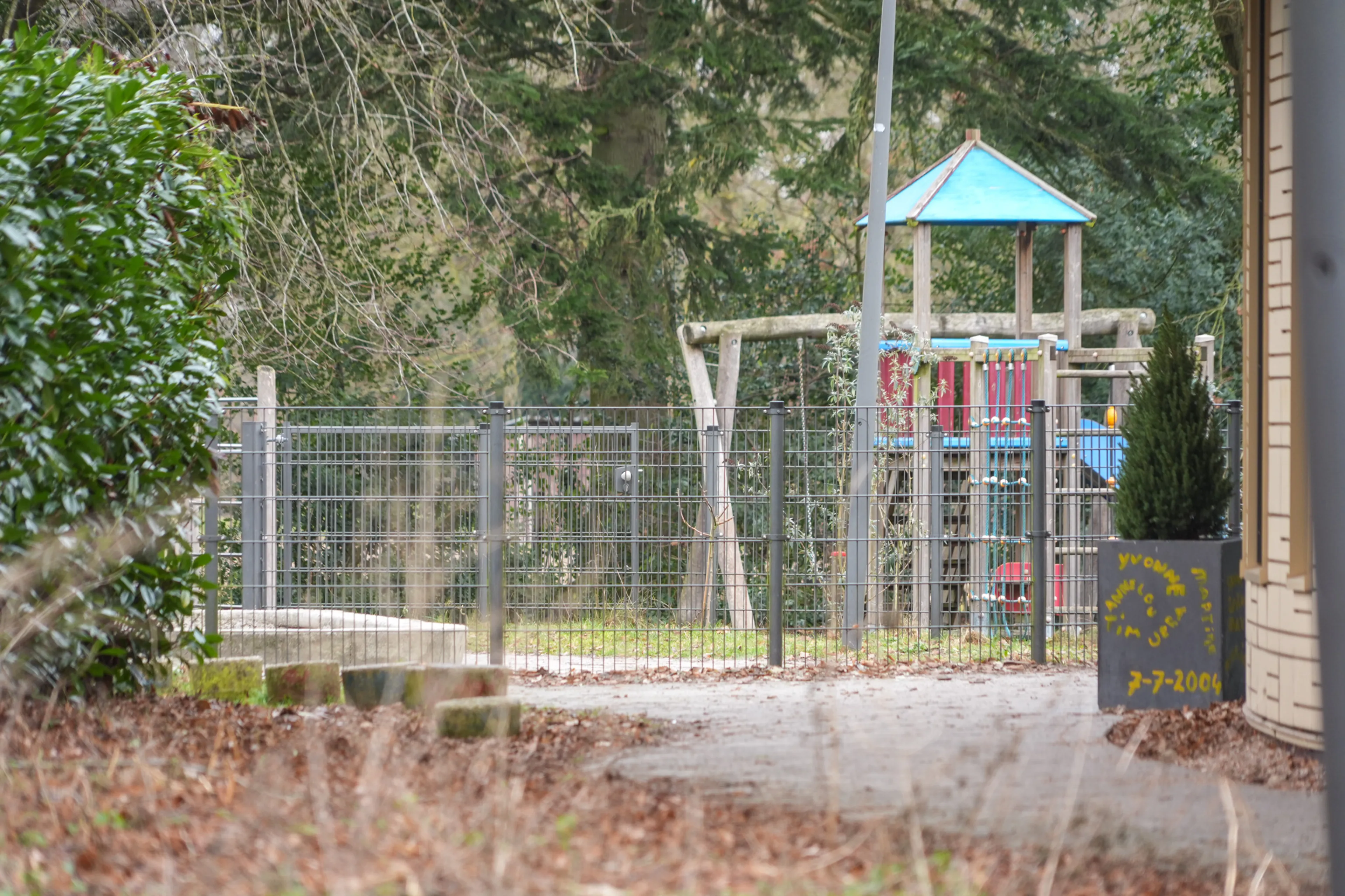 Opnieuw wolf gezien bij basisschool: kinderen moeten binnen blijven 