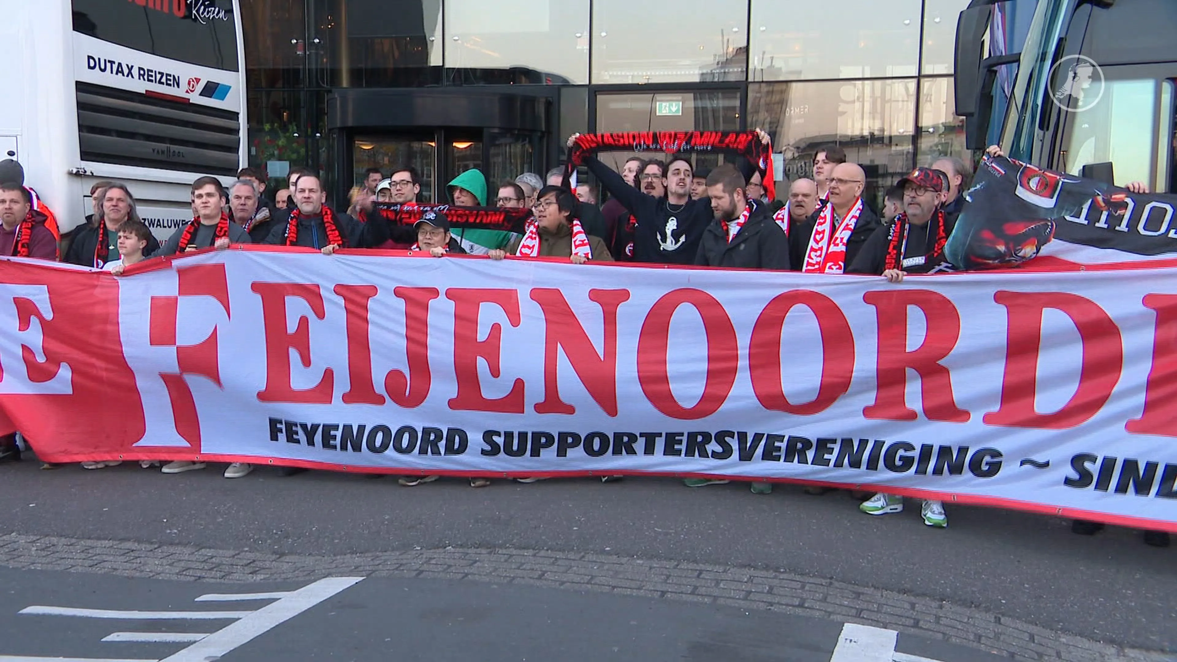 Feyenoord-supporters per bus naar Milaan