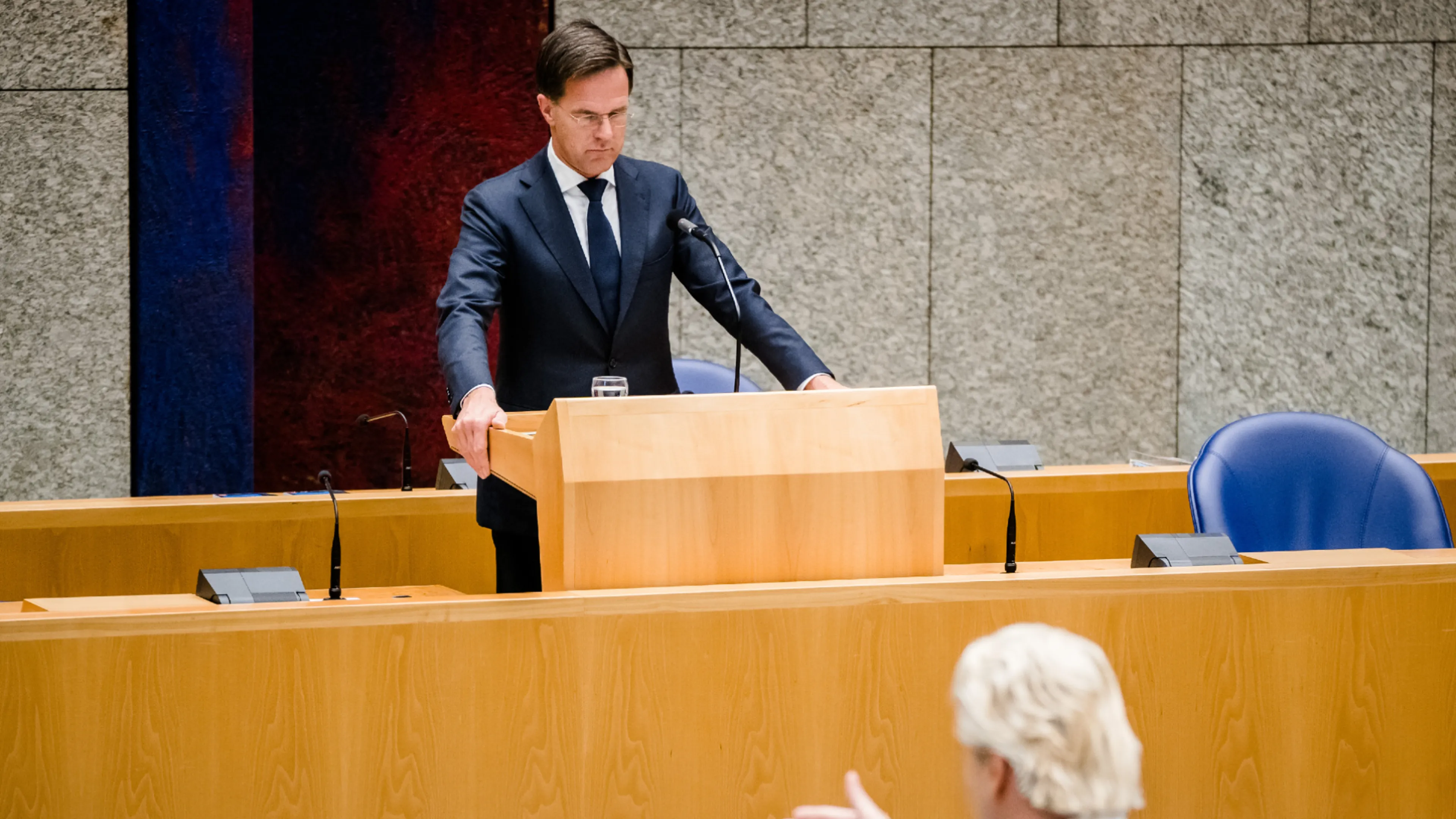 Tweede Kamer debatteert vandaag over omstreden avondklok