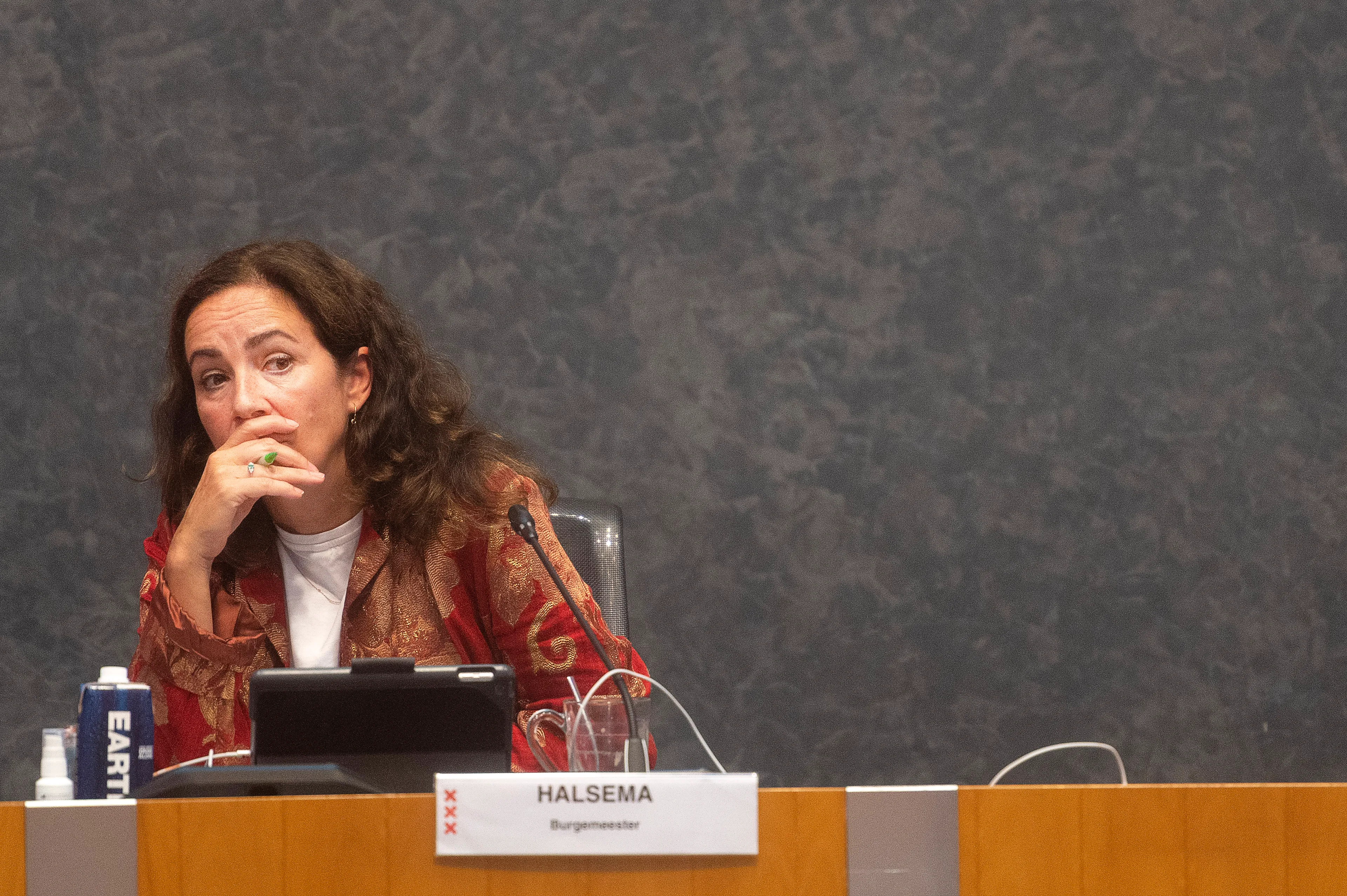 Burgemeester Halsema noemt bestrijding coronavirus in Amsterdam 'grootste proeve'