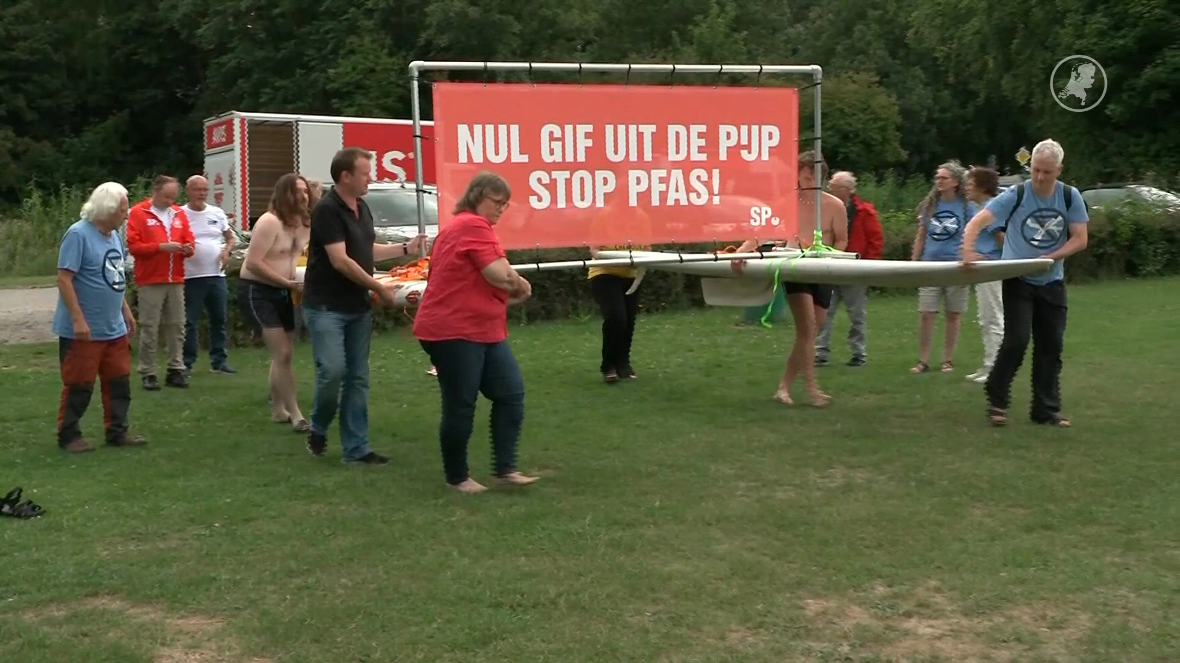 Buurtbewoners eisen directe actie tegen PFAS-uitstoot Chemours