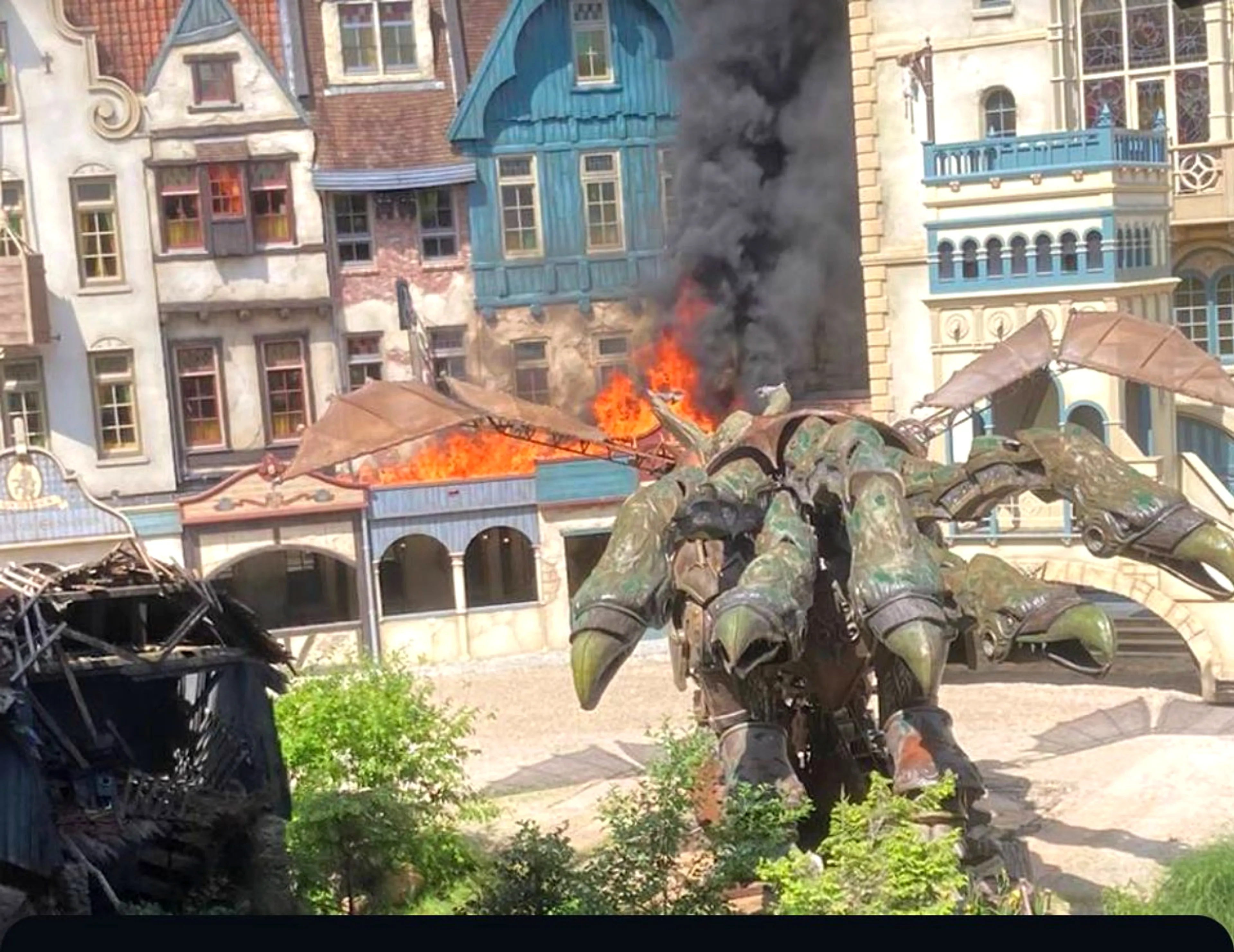 Brand bij Efteling-show Raveleijn, theater ontruimd