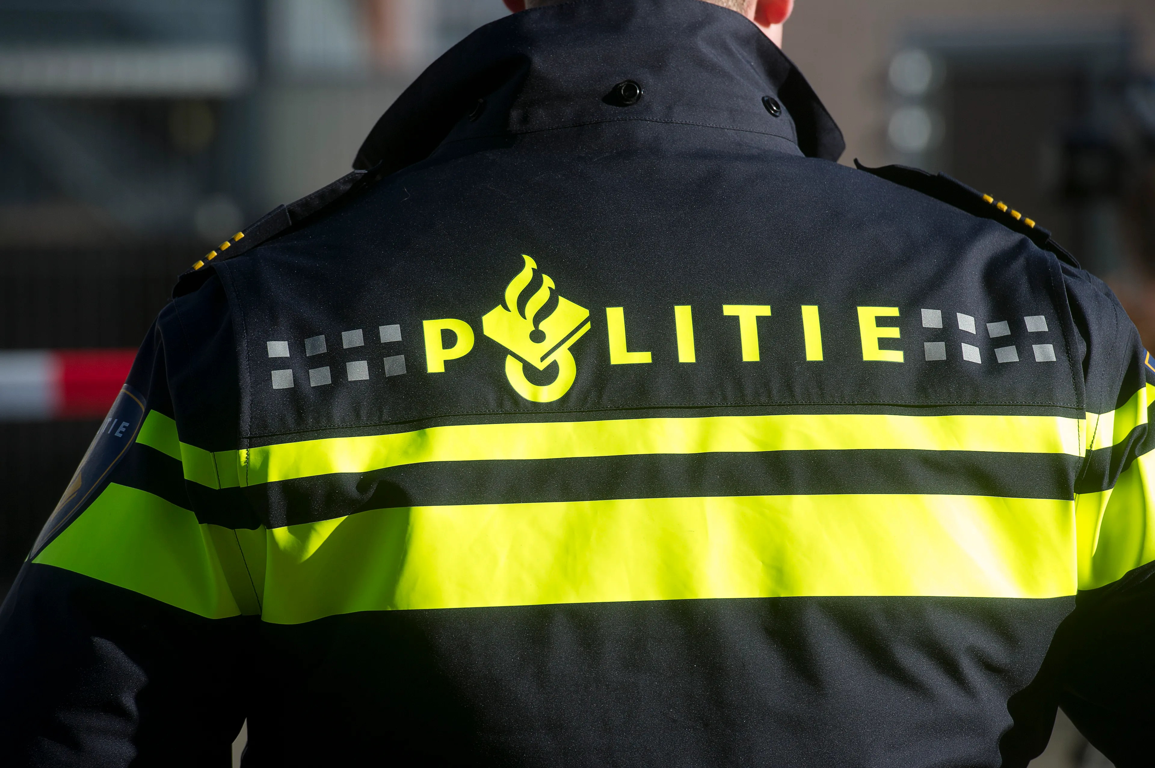 Man gewond na steekpartij in Amsterdams restaurant, dader nog voortvluchtig