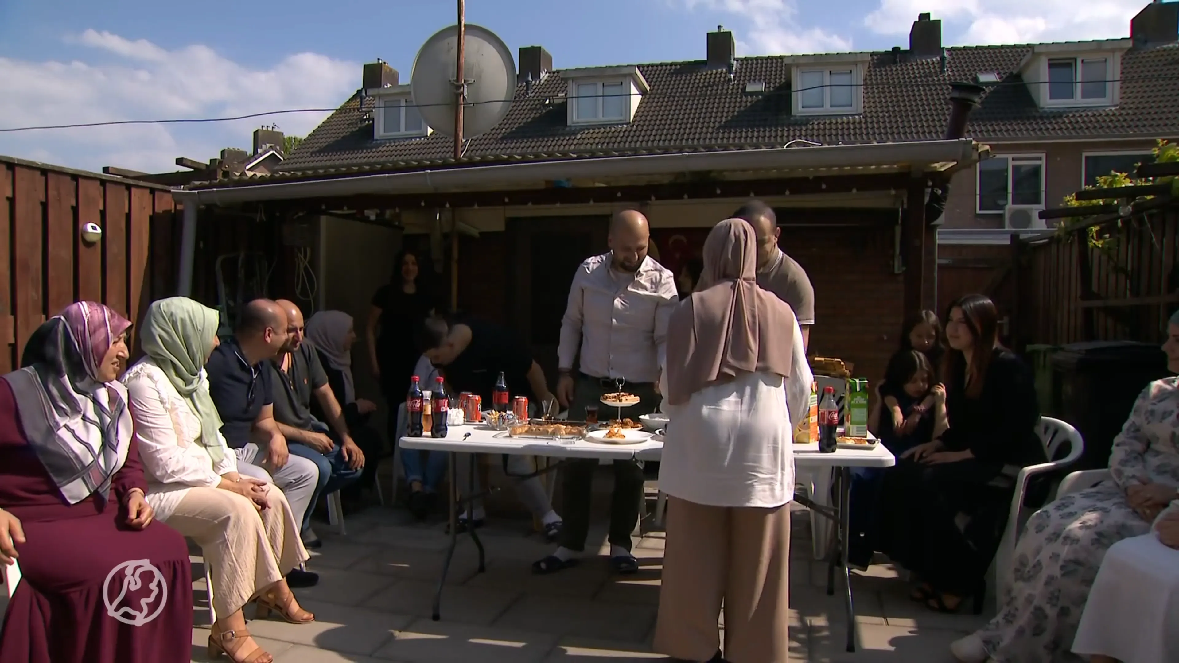 Moslims vieren Suikerfeest weer als vanouds: 'Wel even wennen'