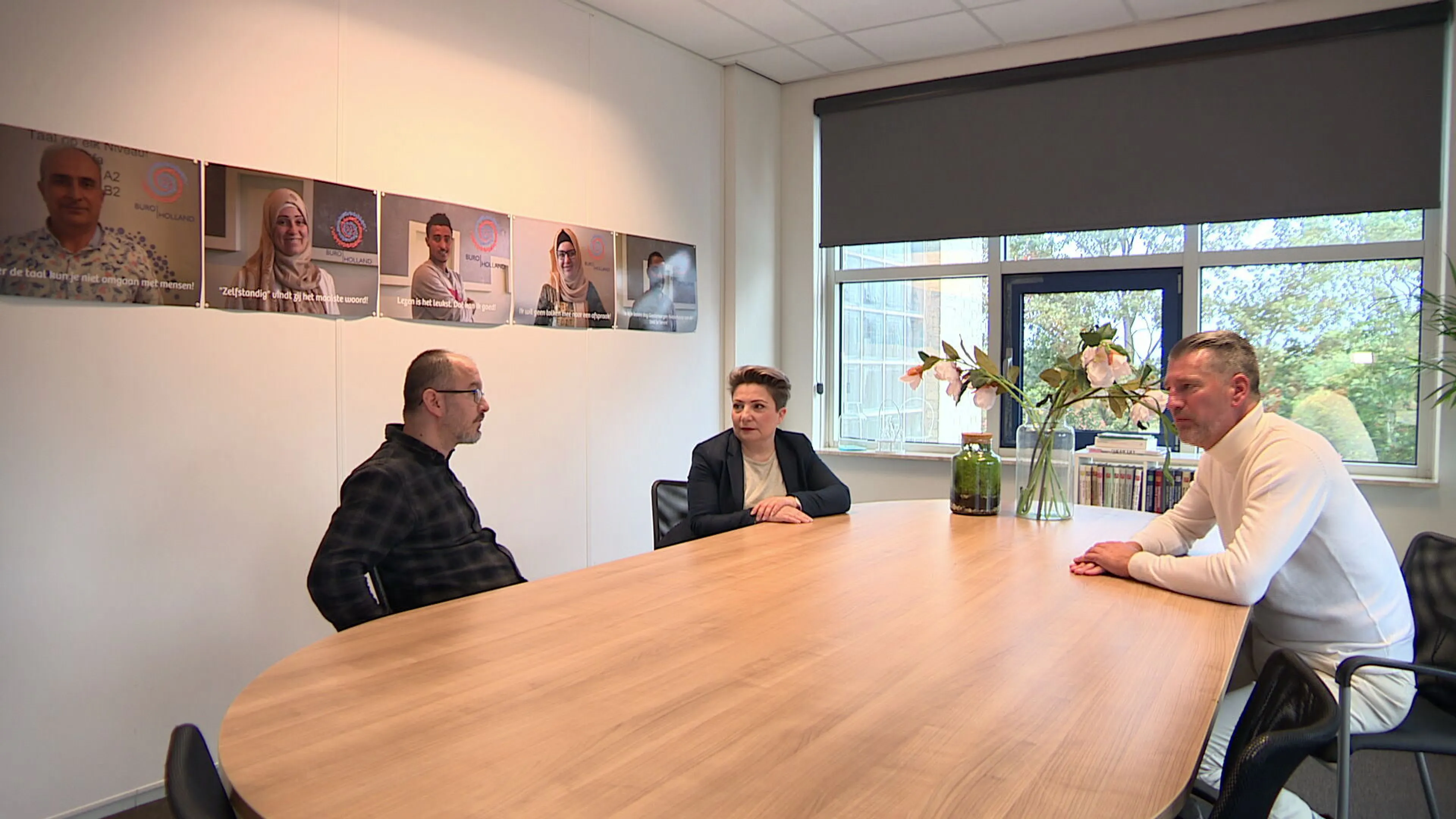 Enorme berg vacatures in Nederland: parttimers en statushouders moeten meer gaan werken