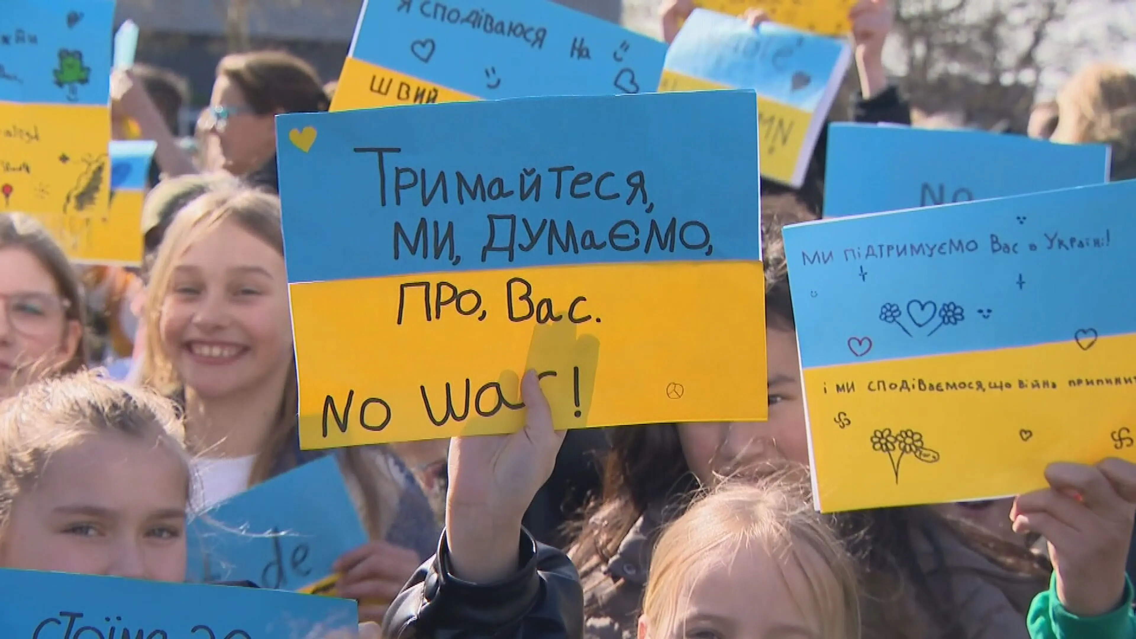 Basisschoolkinderen door hele land zingen 'We Are The World' voor Oekraïne