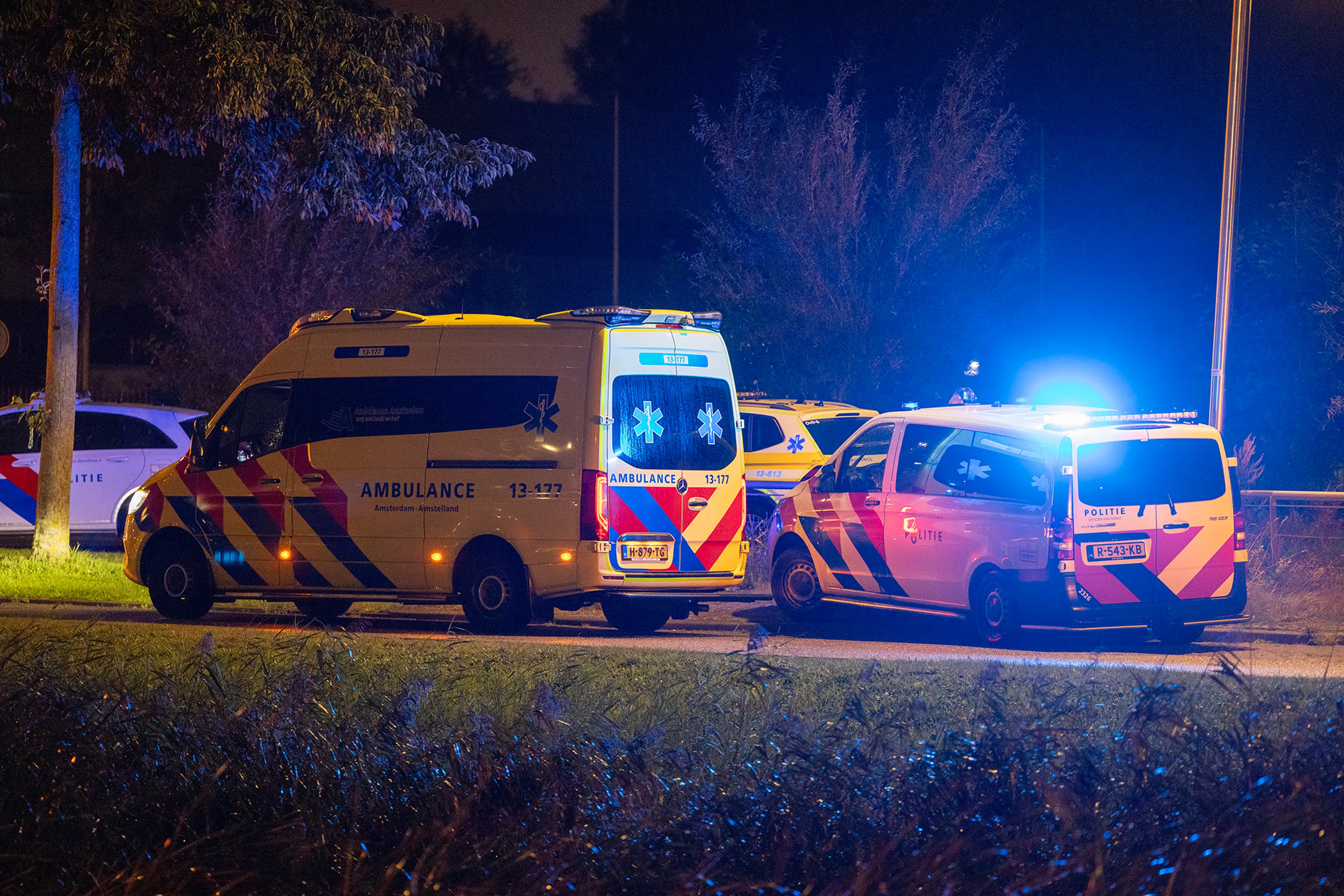 Dode (18) en zwaargewonde (17) na schietpartij in Amsterdam