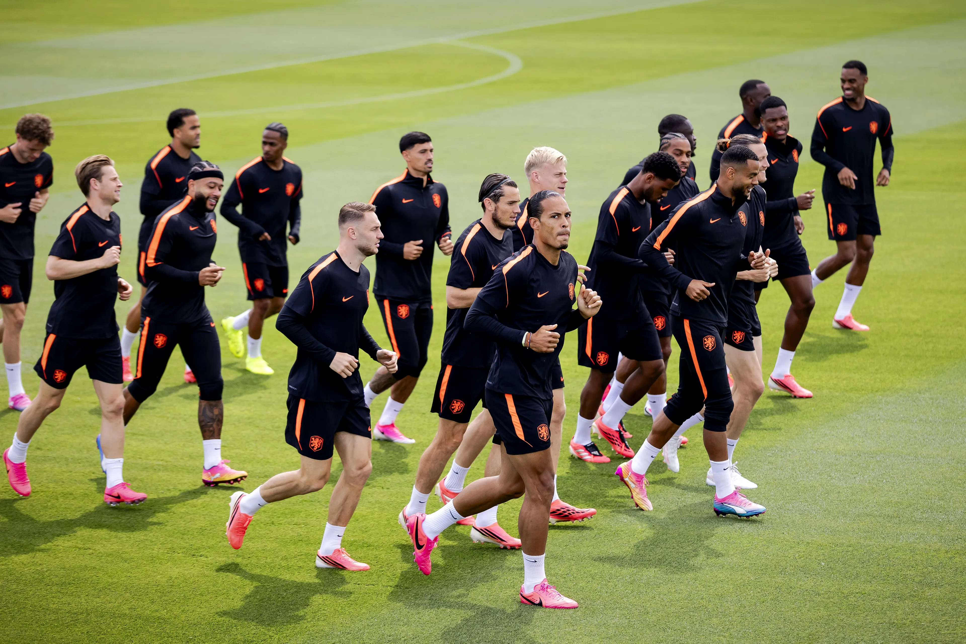 Oranje begonnen aan laatste training voor eerste WK-duel met Japan