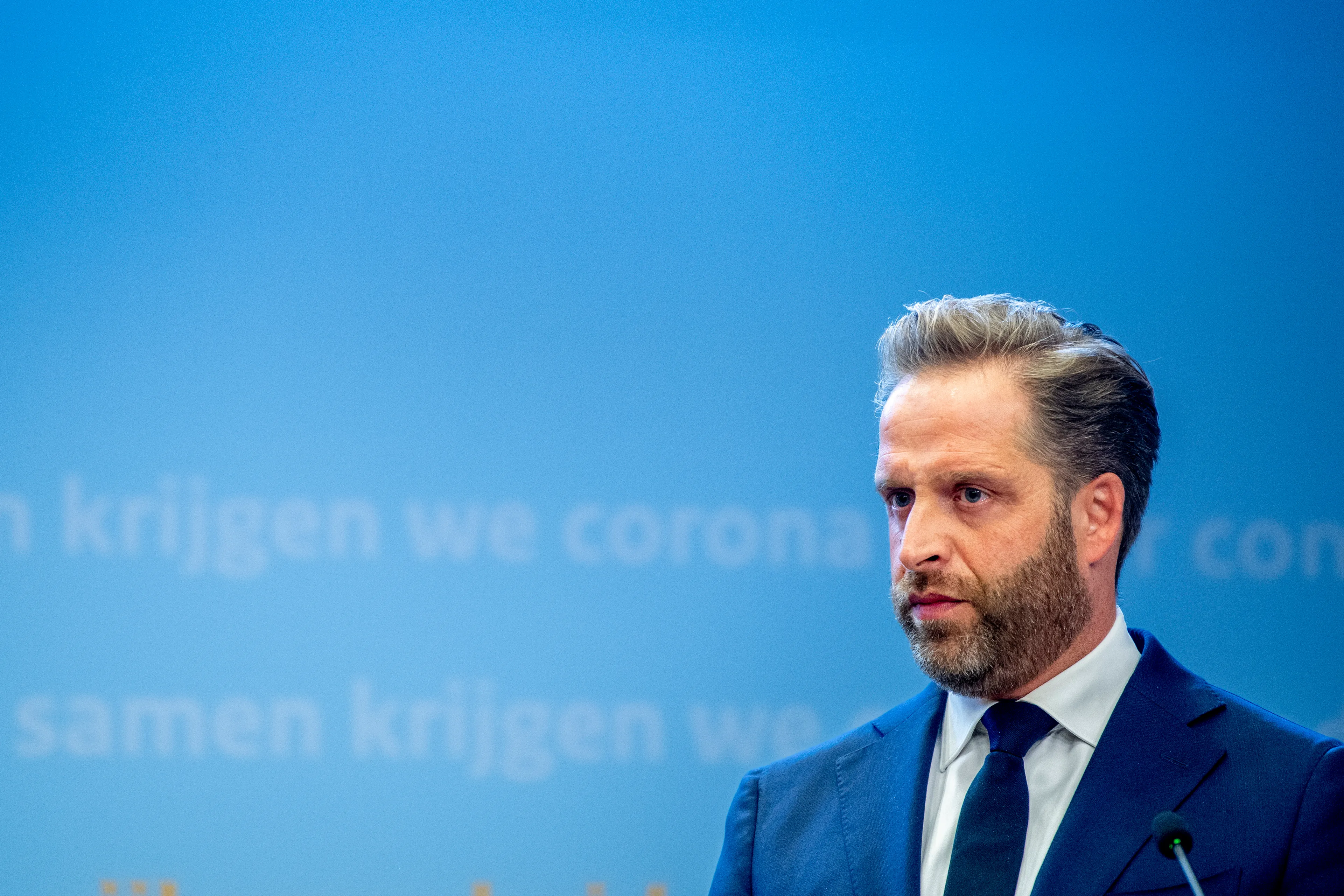 De Jonge bestelt 1300 zuurstofapparaten voor thuisbehandeling coronapatiënten