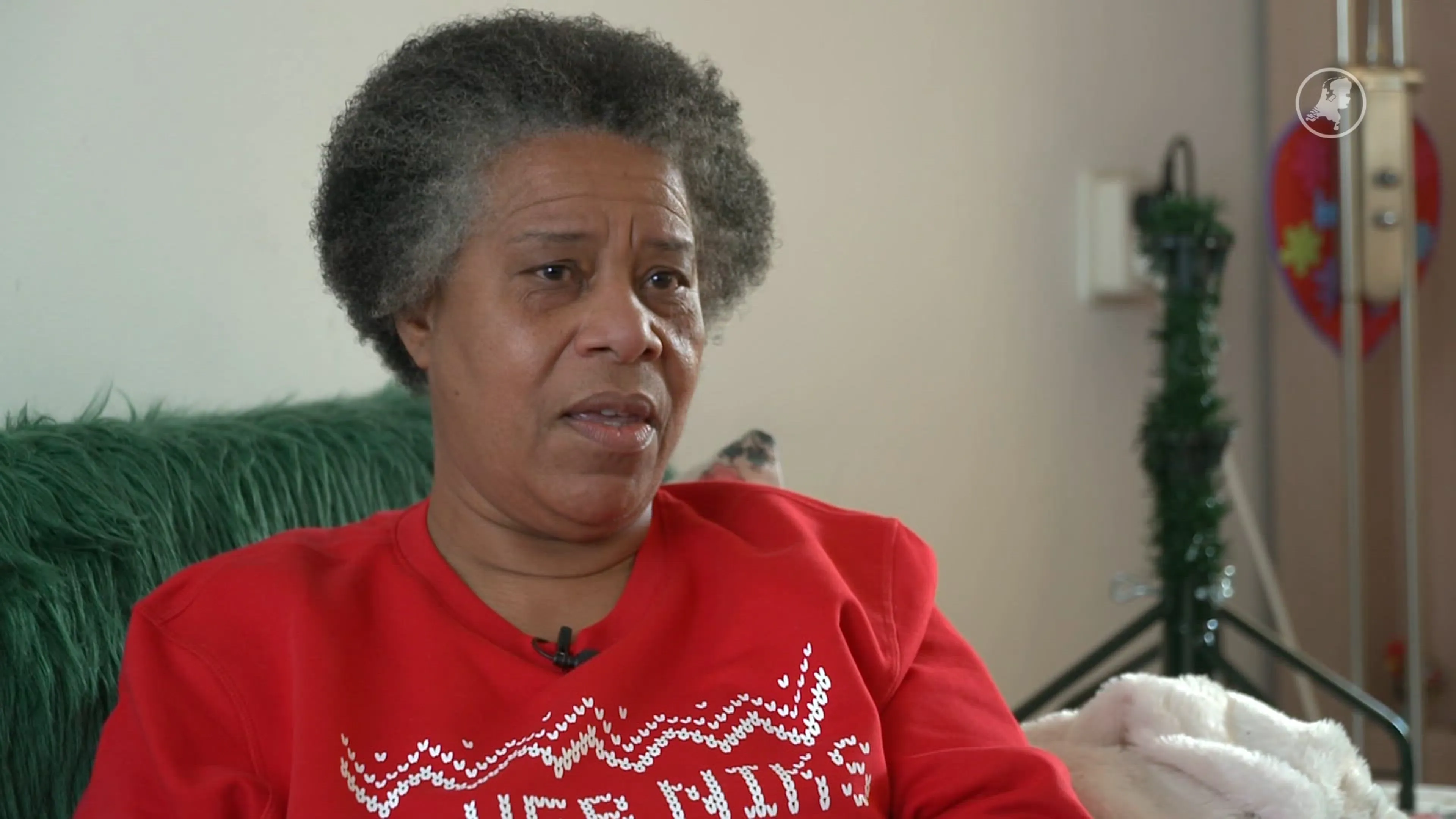 Rosine leeft van 1200 euro, maar helpt met kerst toch anderen