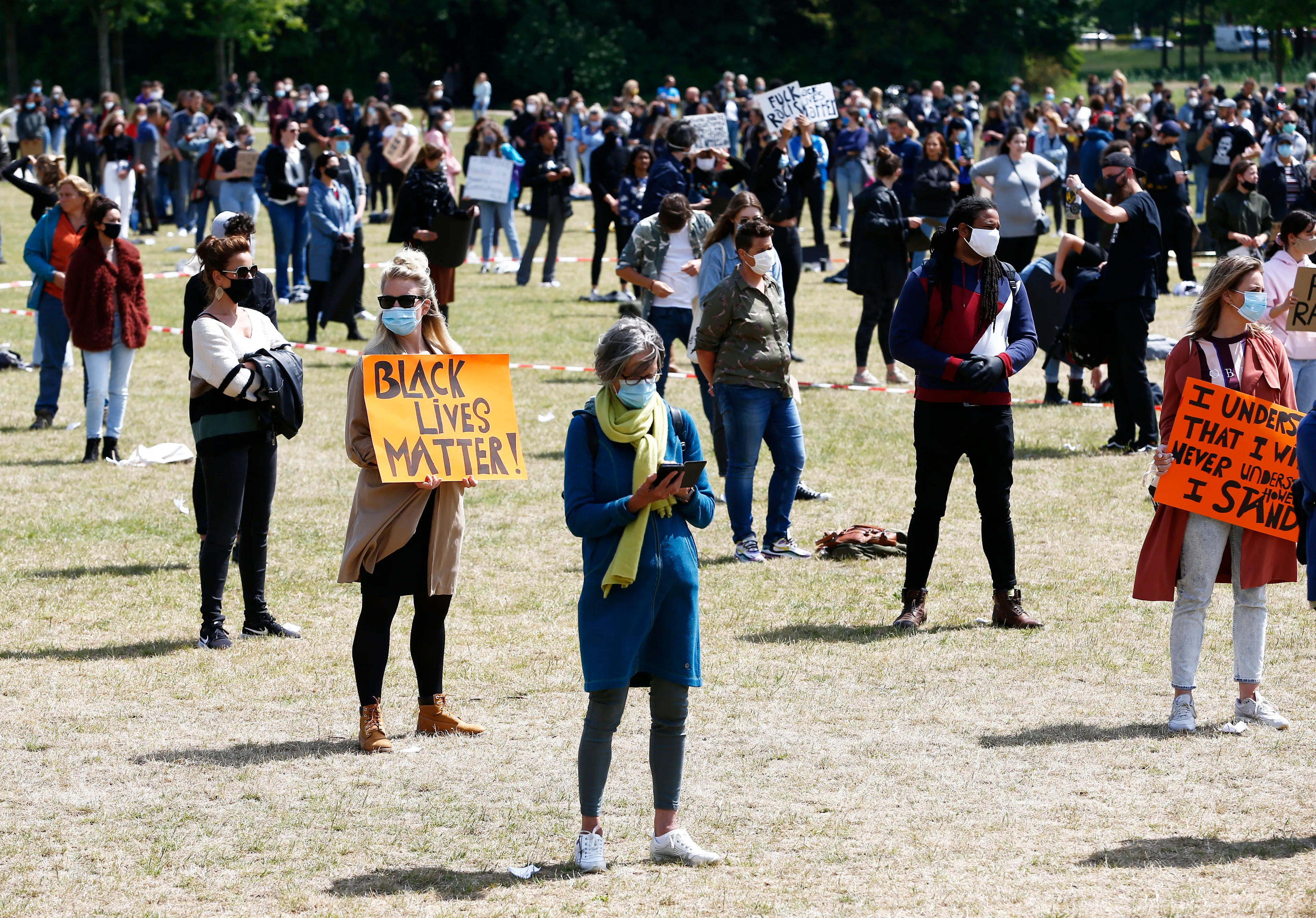 PEC-supporters verwijderd van racismeprotest Zwolle