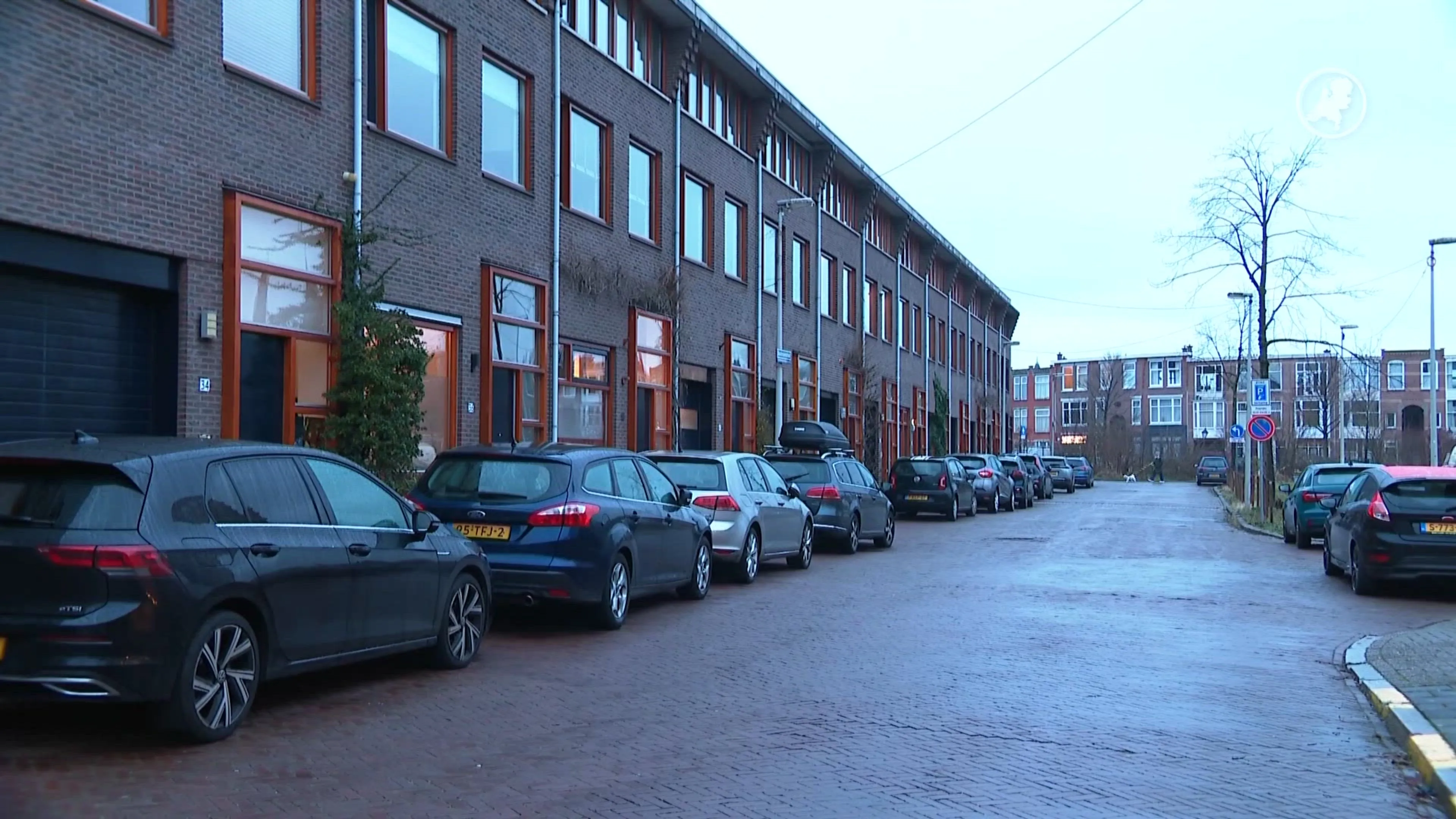 Gratis parkeren zorgt voor chaos in Haagse straat