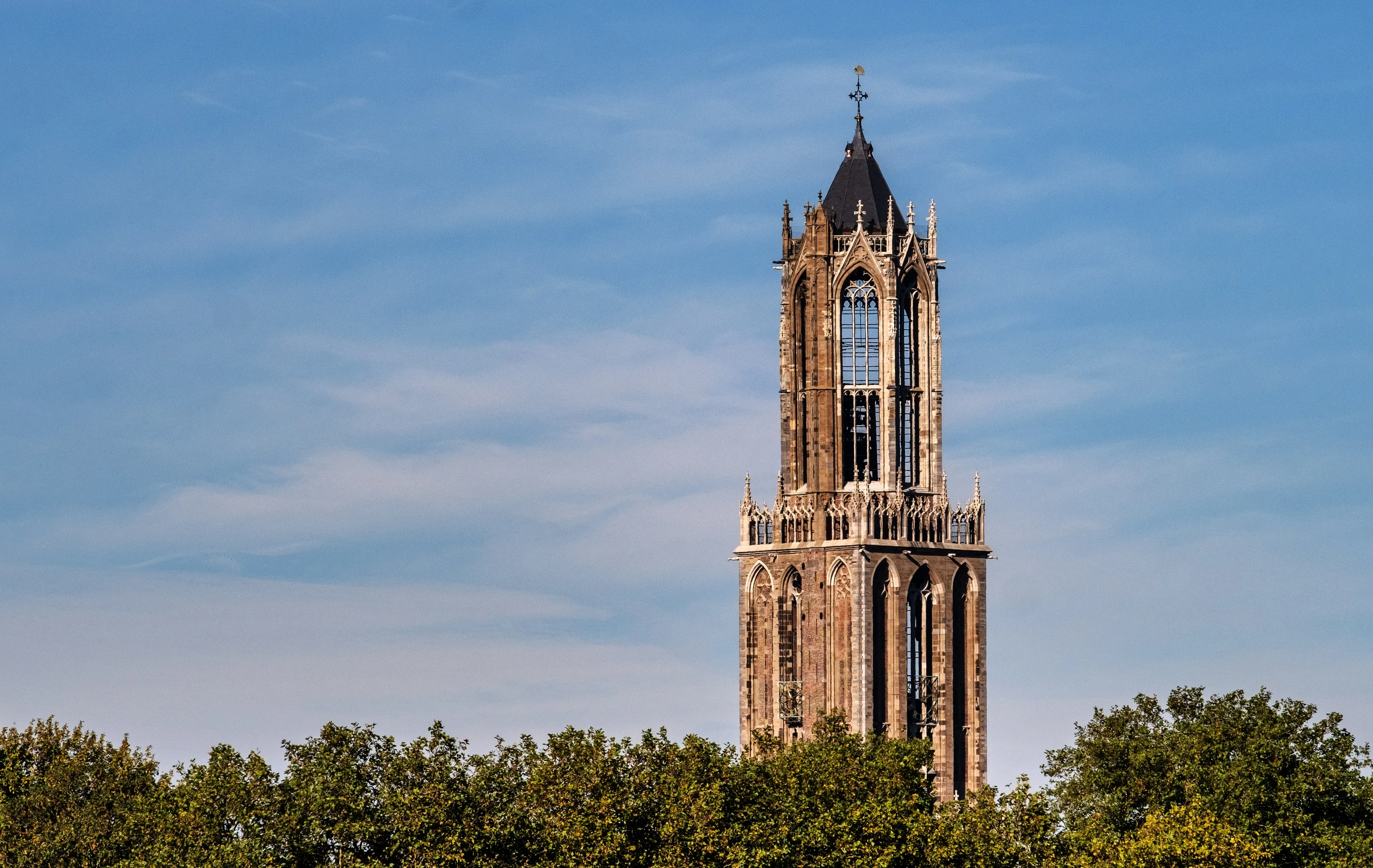Domtoren schittert weer in volle glorie na miljoenenrestauratie die jaren duurde