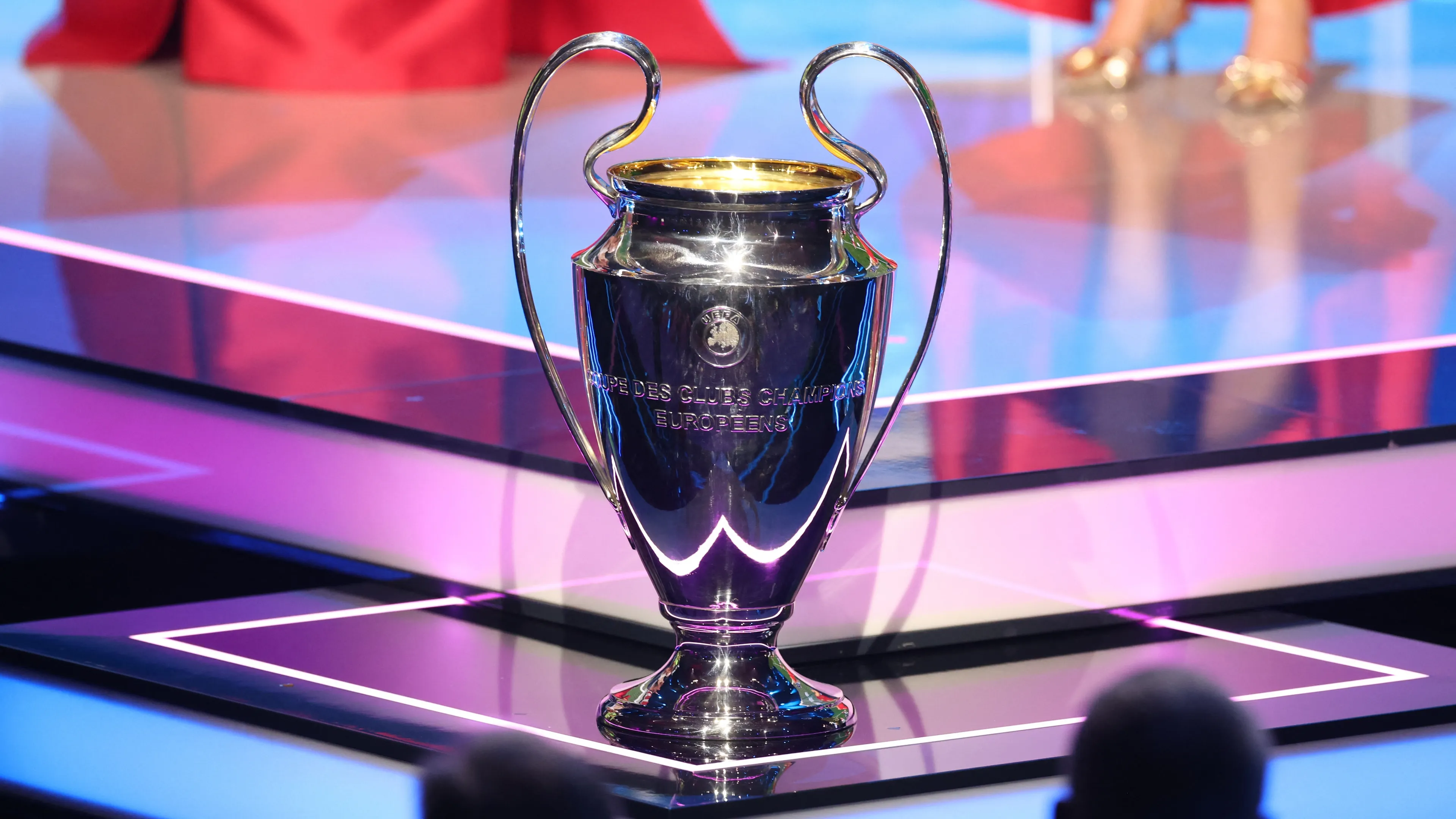 Feyenoord treft Barcelona, PSV krijgt Real Madrid in Champions League