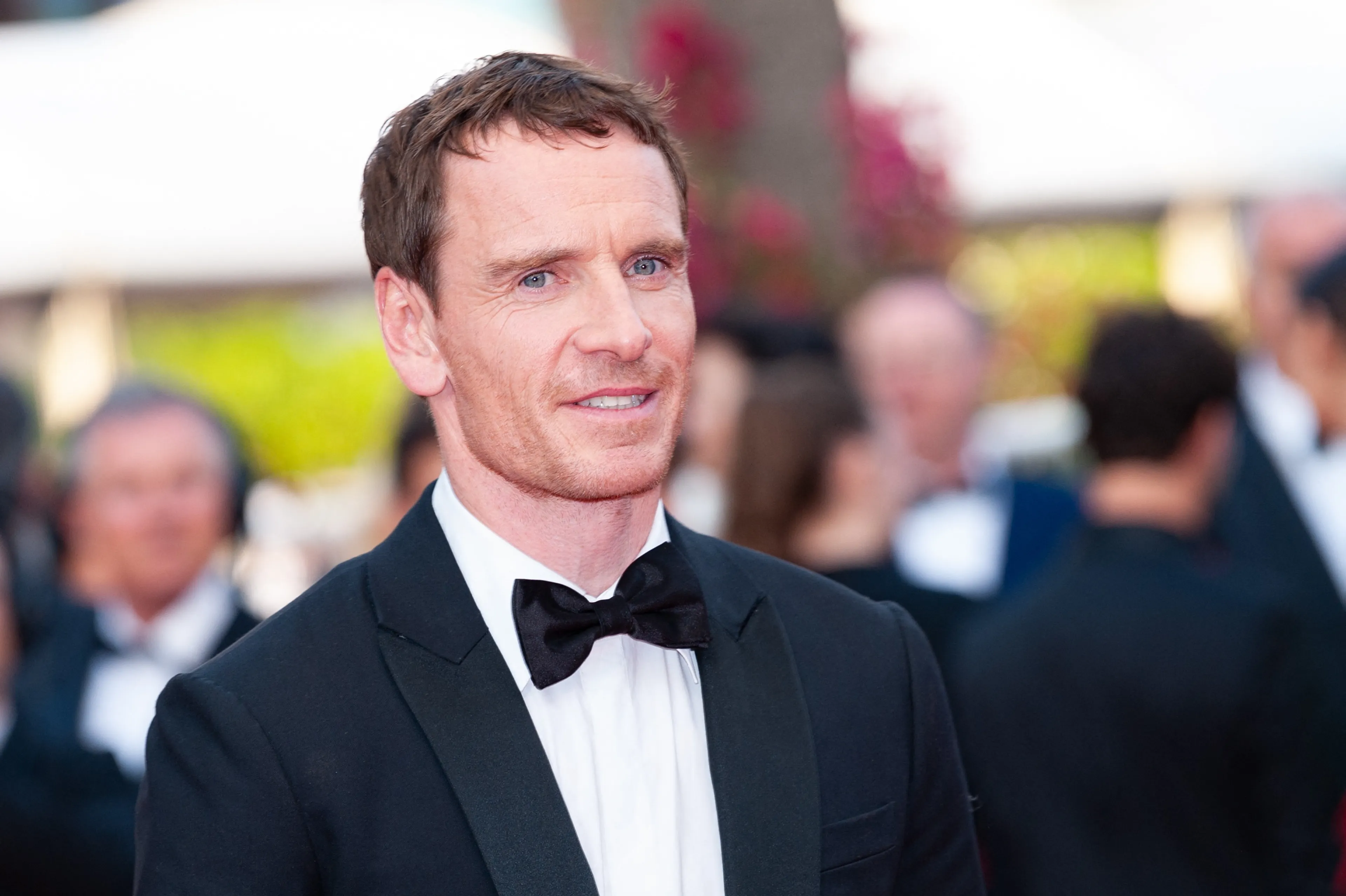 Acteur Michael Fassbender gecrasht in racewedstrijd van Le Mans
