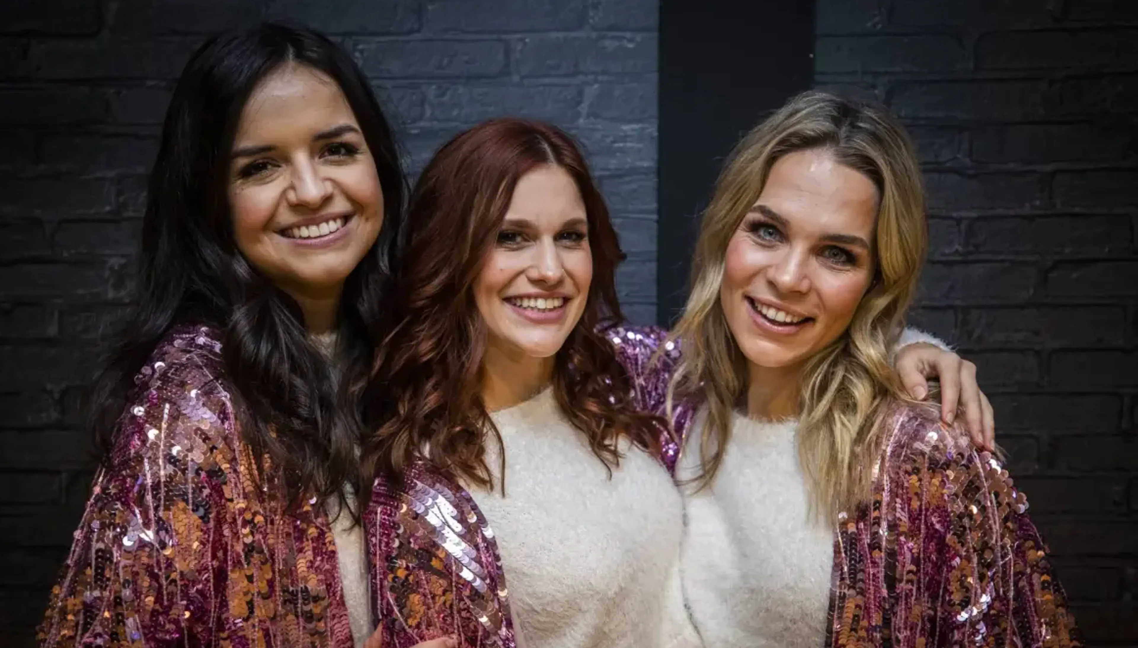 K3 haalt in 'satirisch lied' uit naar Mark Rutte en Hugo de Jonge