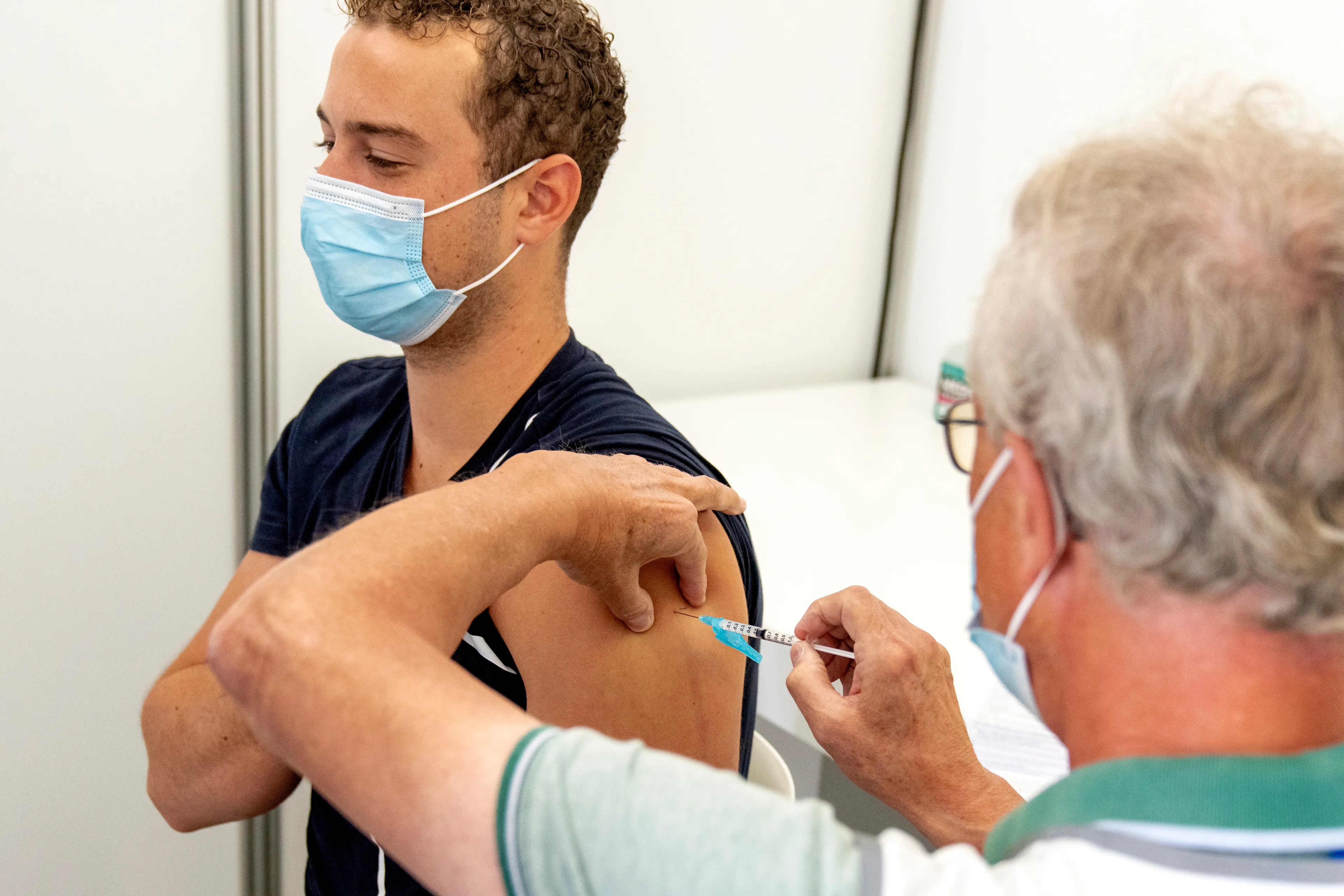 Brits onderzoek: effectiviteit vaccins daalt na verloop van tijd