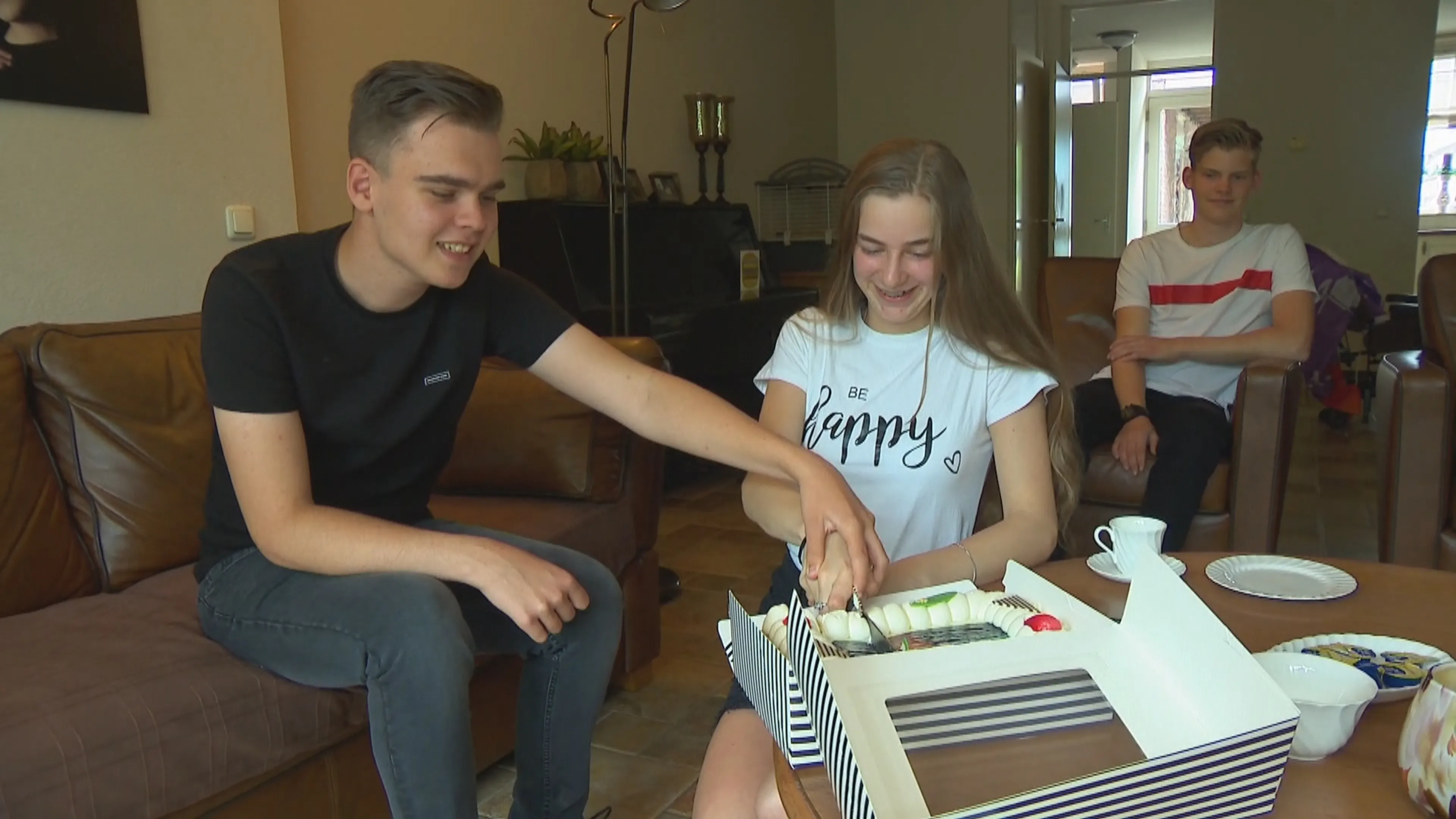 Job (17) zou zijn diploma nooit halen, maar het is hem tóch gelukt