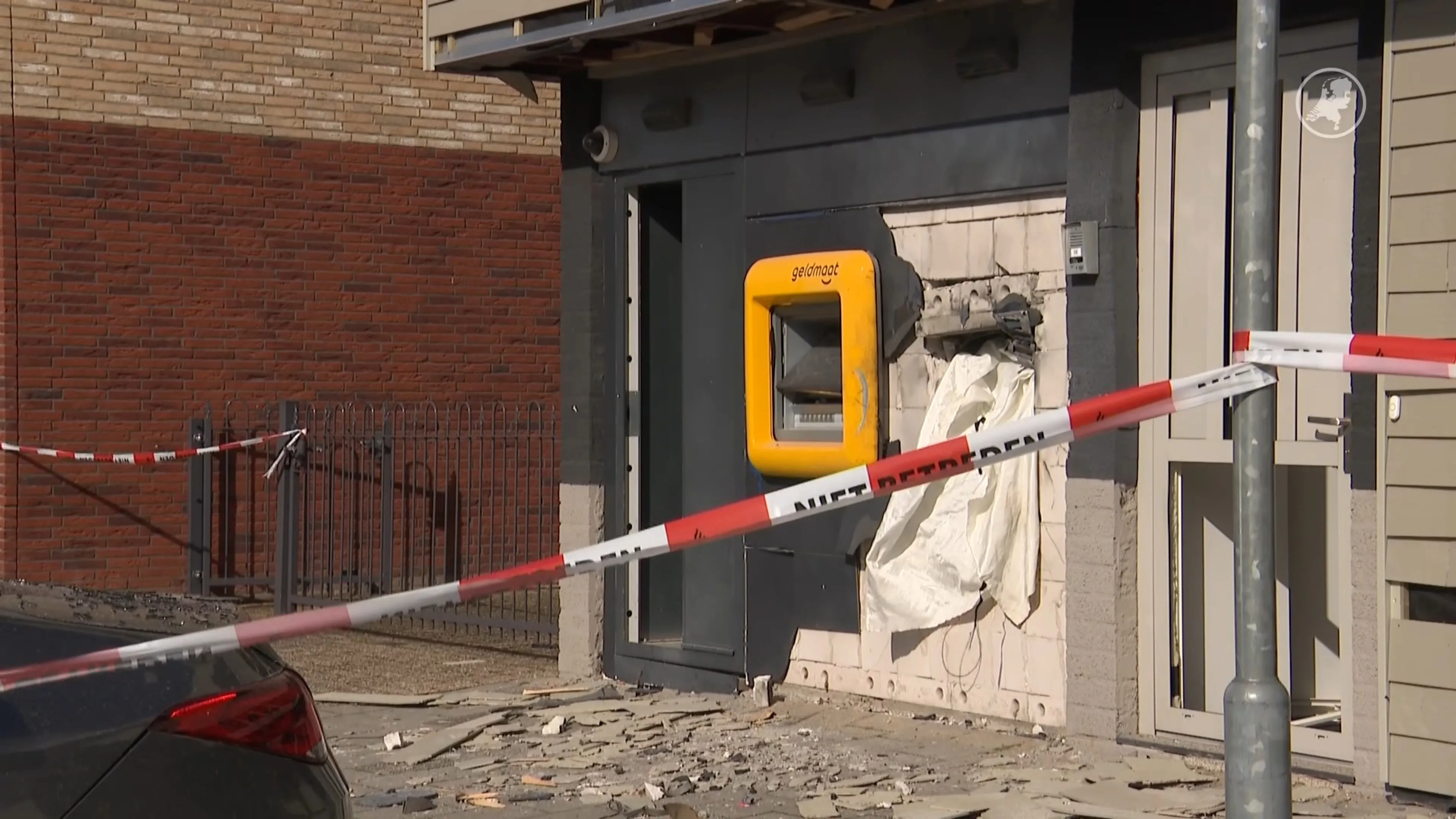 Buurt schrikt enorm van plofkraak: 'Dacht dat de oorlog was begonnen'