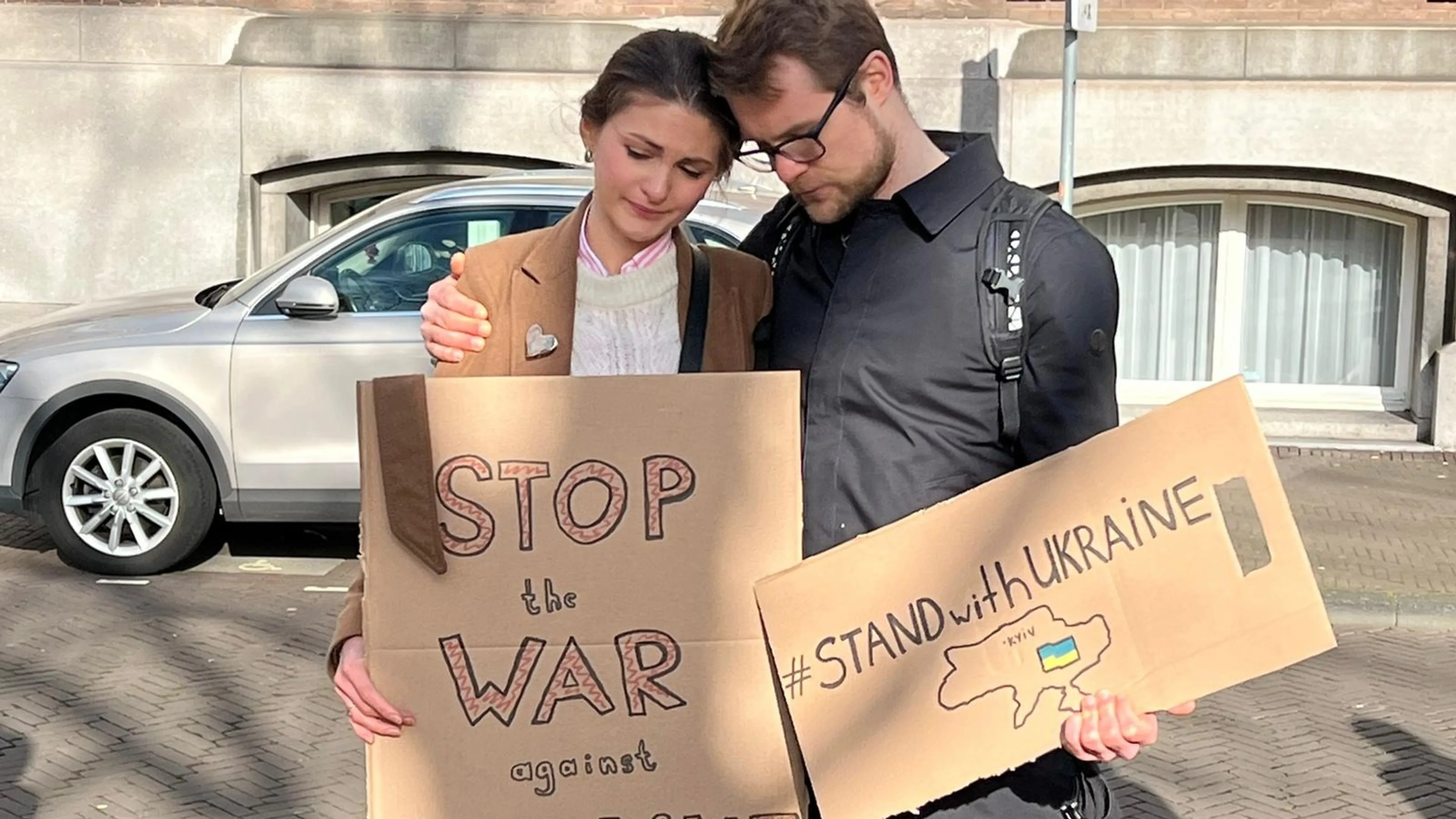 Spontane demonstraties voor Oekraïne: 'Europa moet ons helpen'