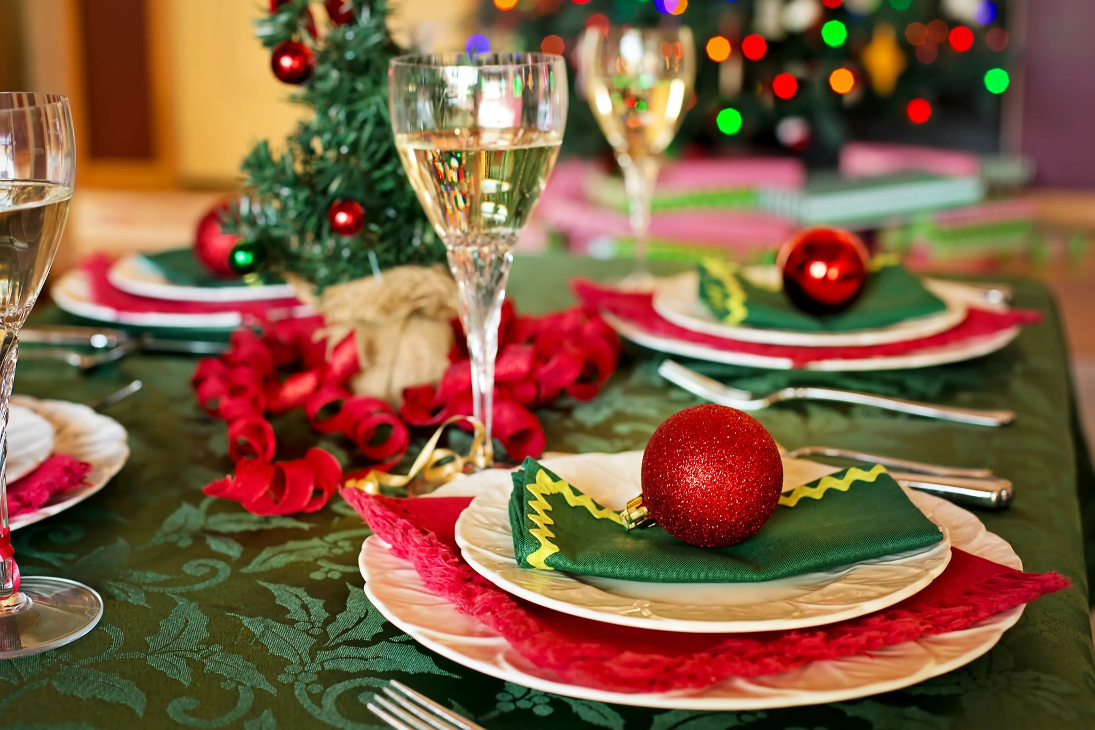 Hoe voorkom je ruzie tijdens het kerstdiner? 'Als er een drankje in gaat, komen de opmerkingen meteen'