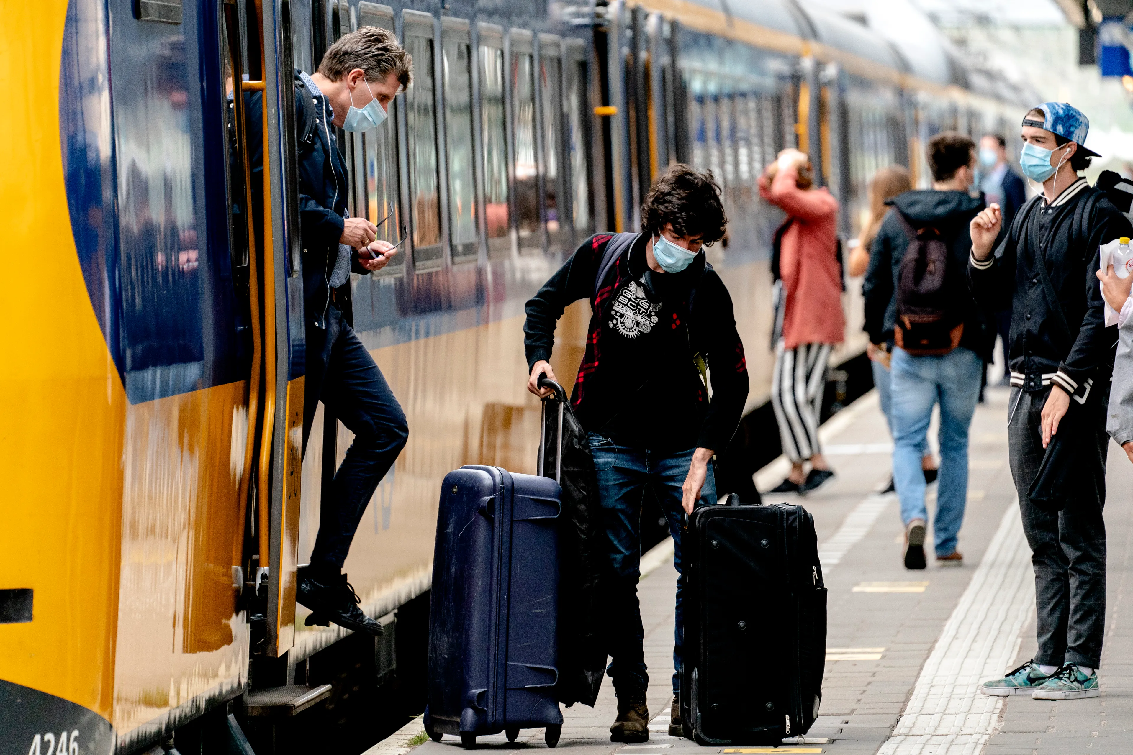 Openbaar vervoer loopt weer vol na versoepeling coronamaatregelen