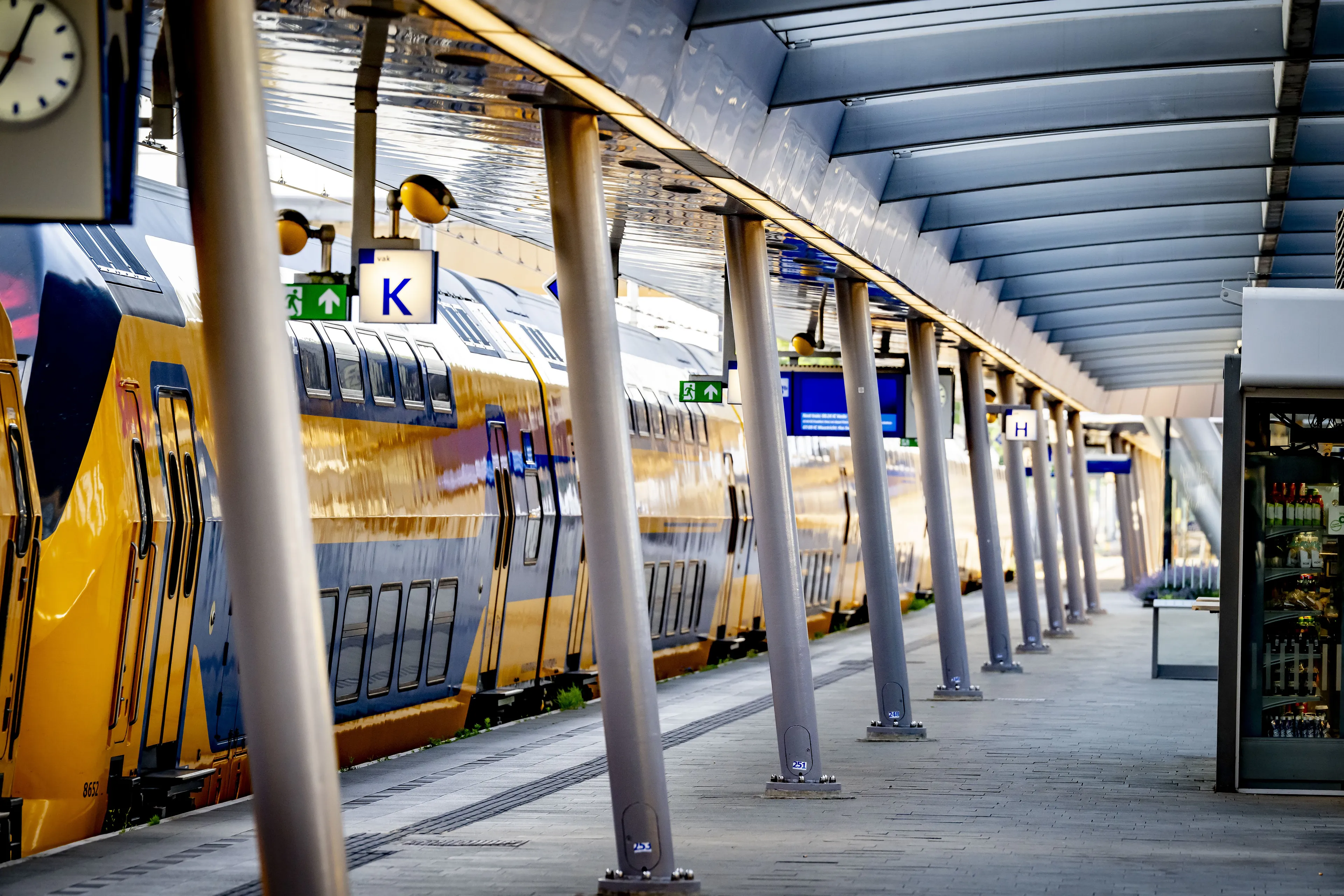 NS verwacht ook komende dagen problemen door hitte en noodweer