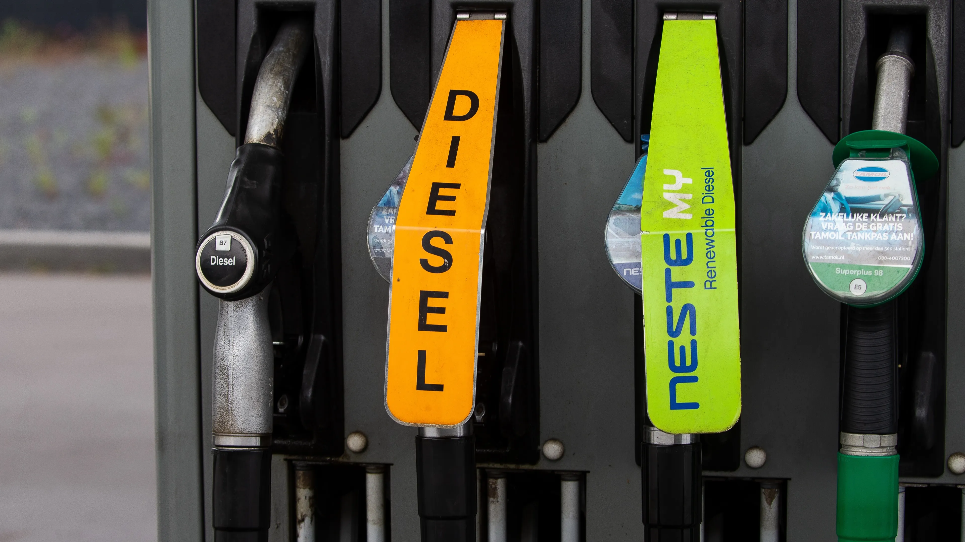 Diesel en benzine nog nooit zo duur: dit betaal je nu