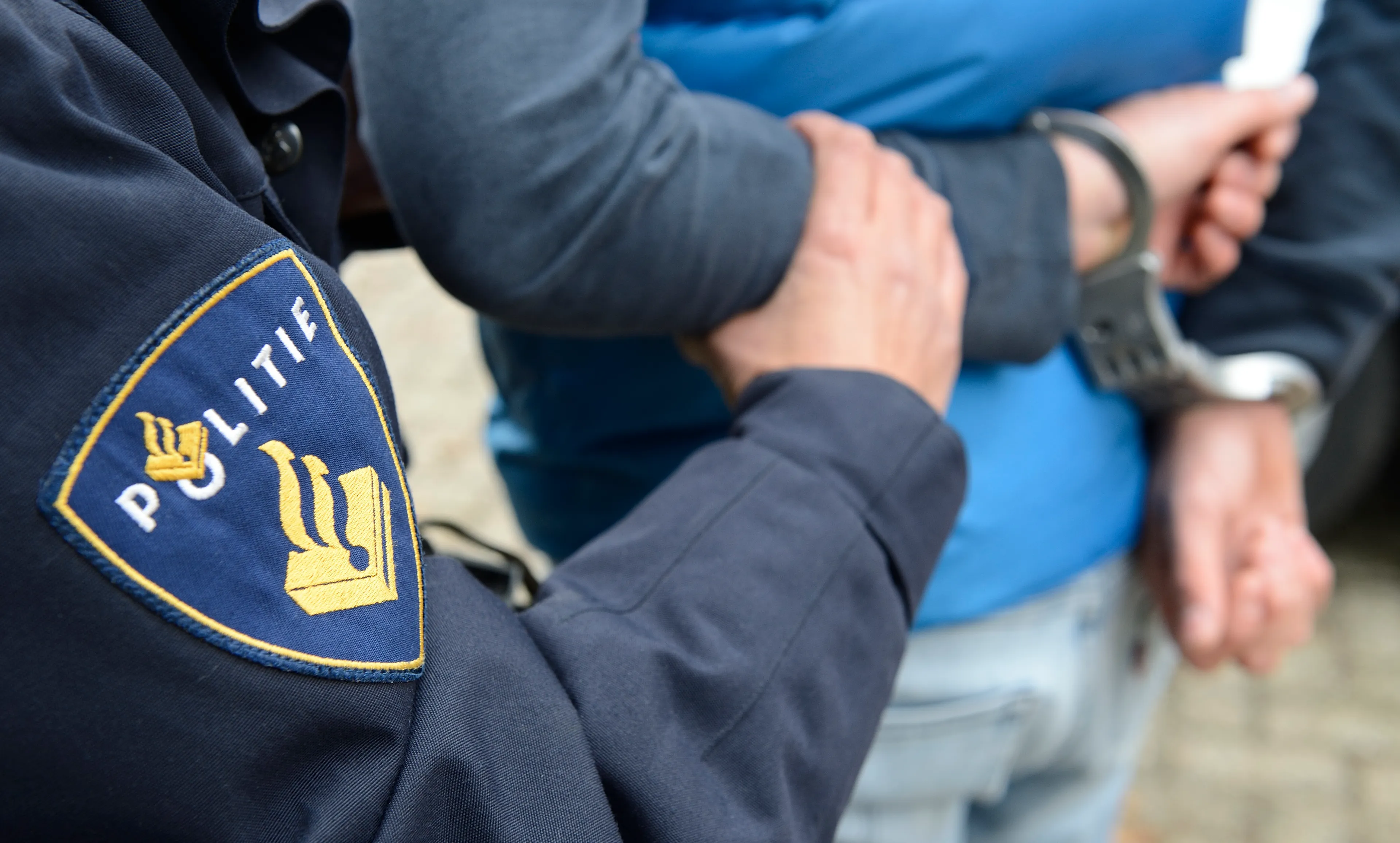 Man (30) opgepakt die supermarktmedewerkster bespuugde en corona toewenste