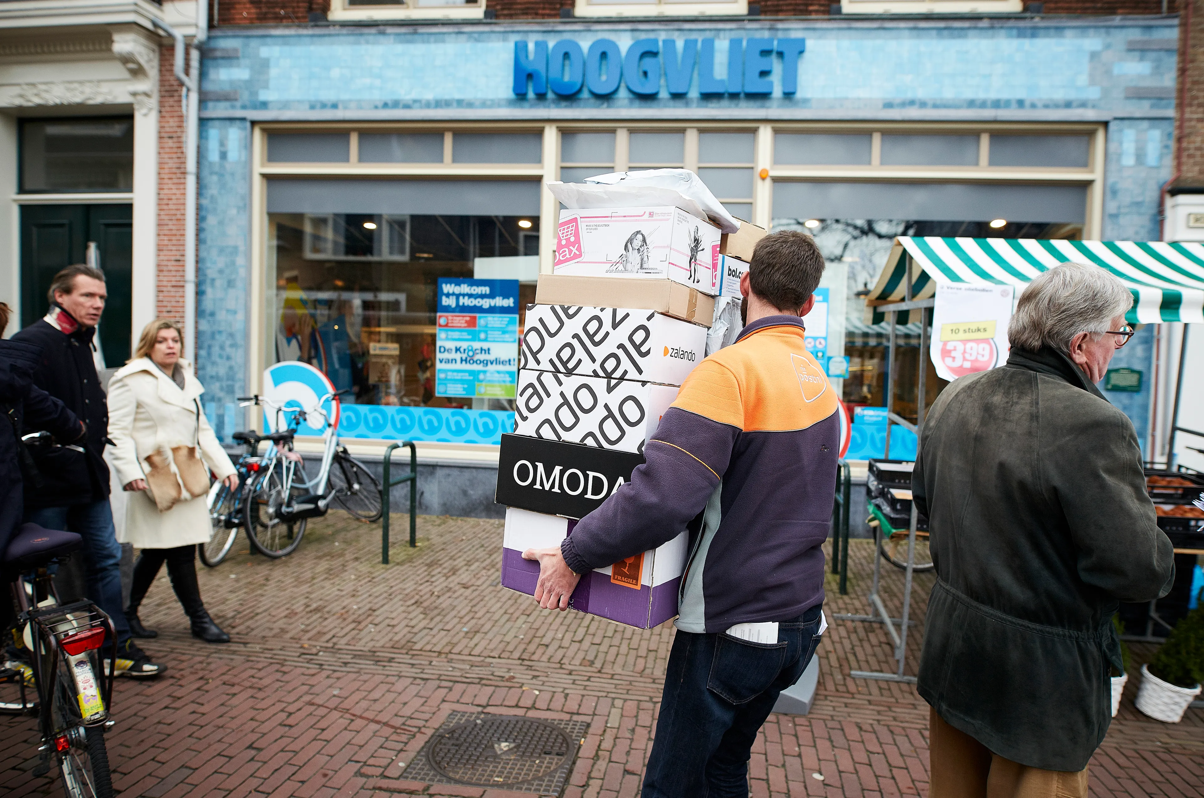 ChristenUnie wil met belasting op pakketjes 'bezorggekte' aan banden leggen