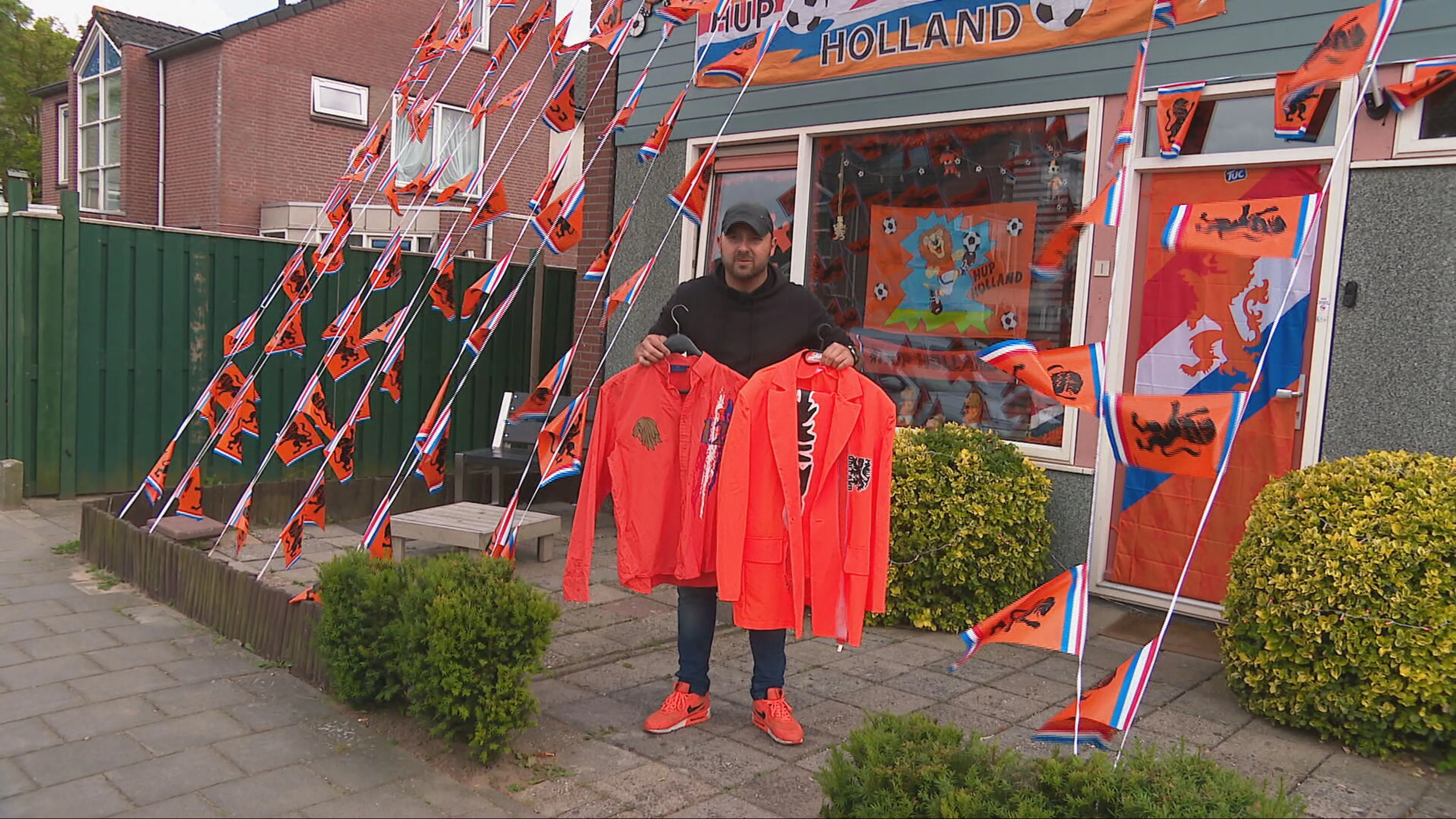 Jeffrey organiseerde jarenlang oranjestraat met vader, in zijn nieuwe wijk wil niemand meedoen