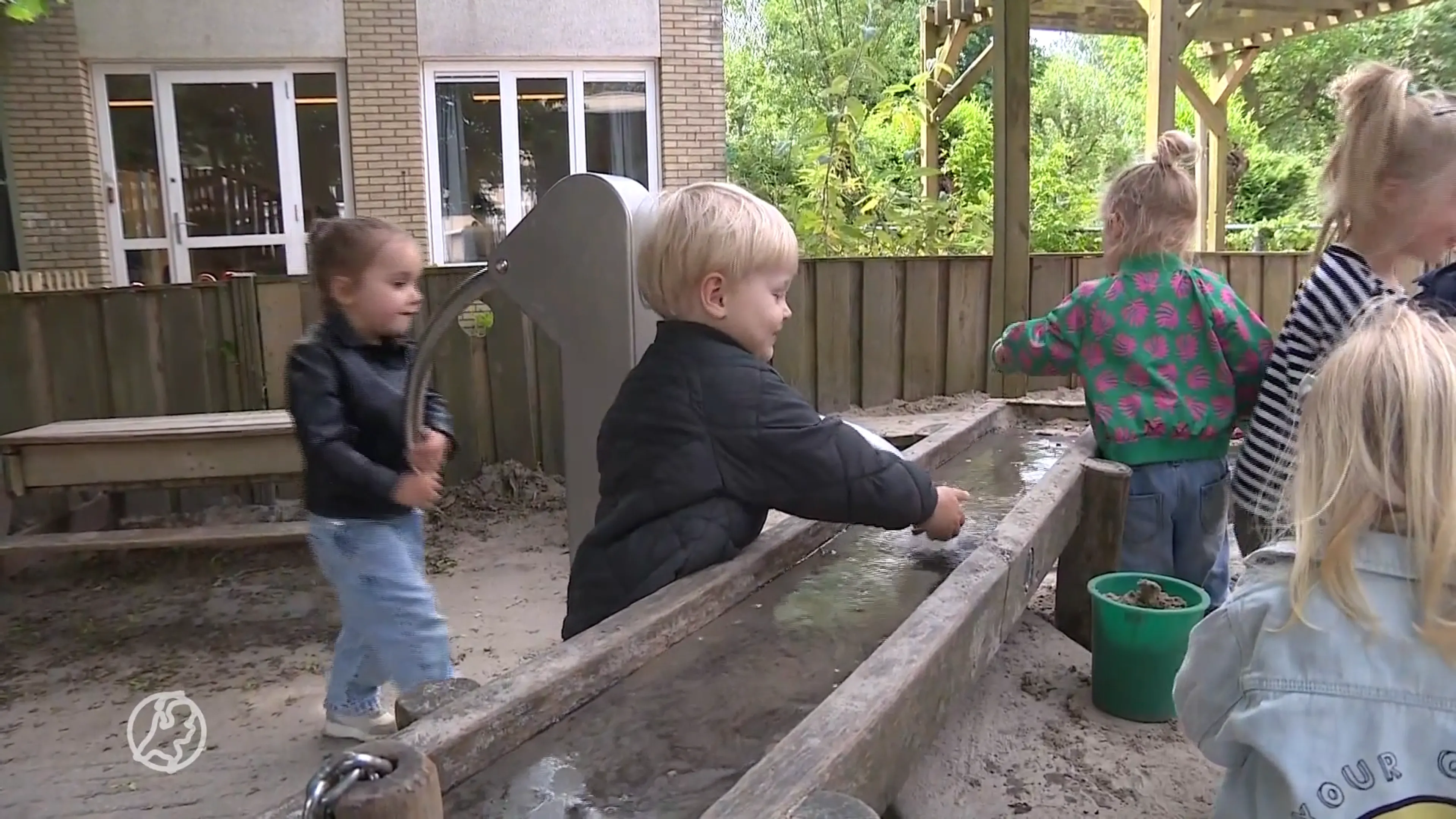 Nieuwe kabinet wil bijna gratis kinderopvang, maar hoe? 'Plan is niet uitvoerbaar'