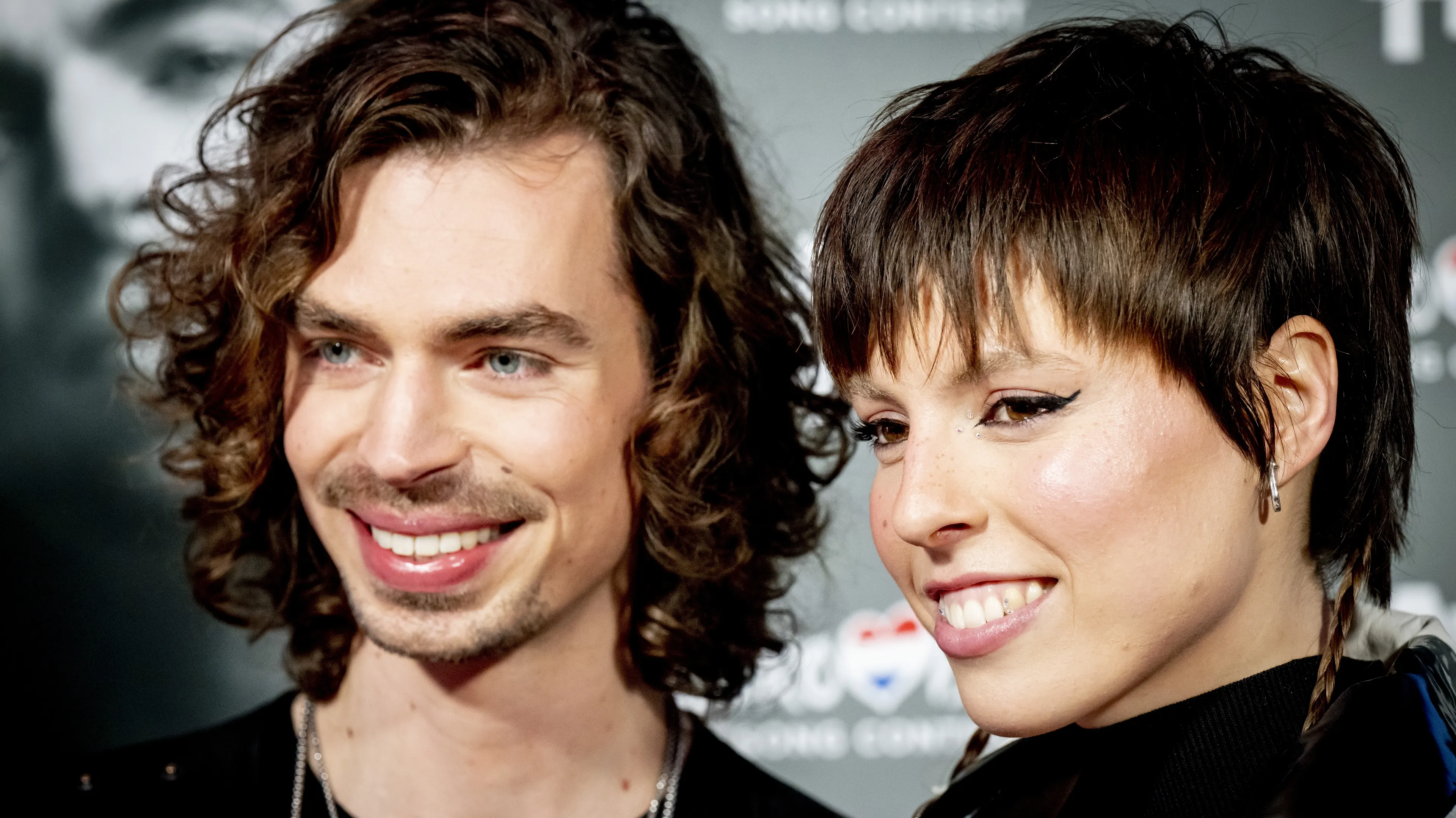 ZIEN: Songfestival-duo Mia Nicolai en Dion Cooper voor het eerst samen live