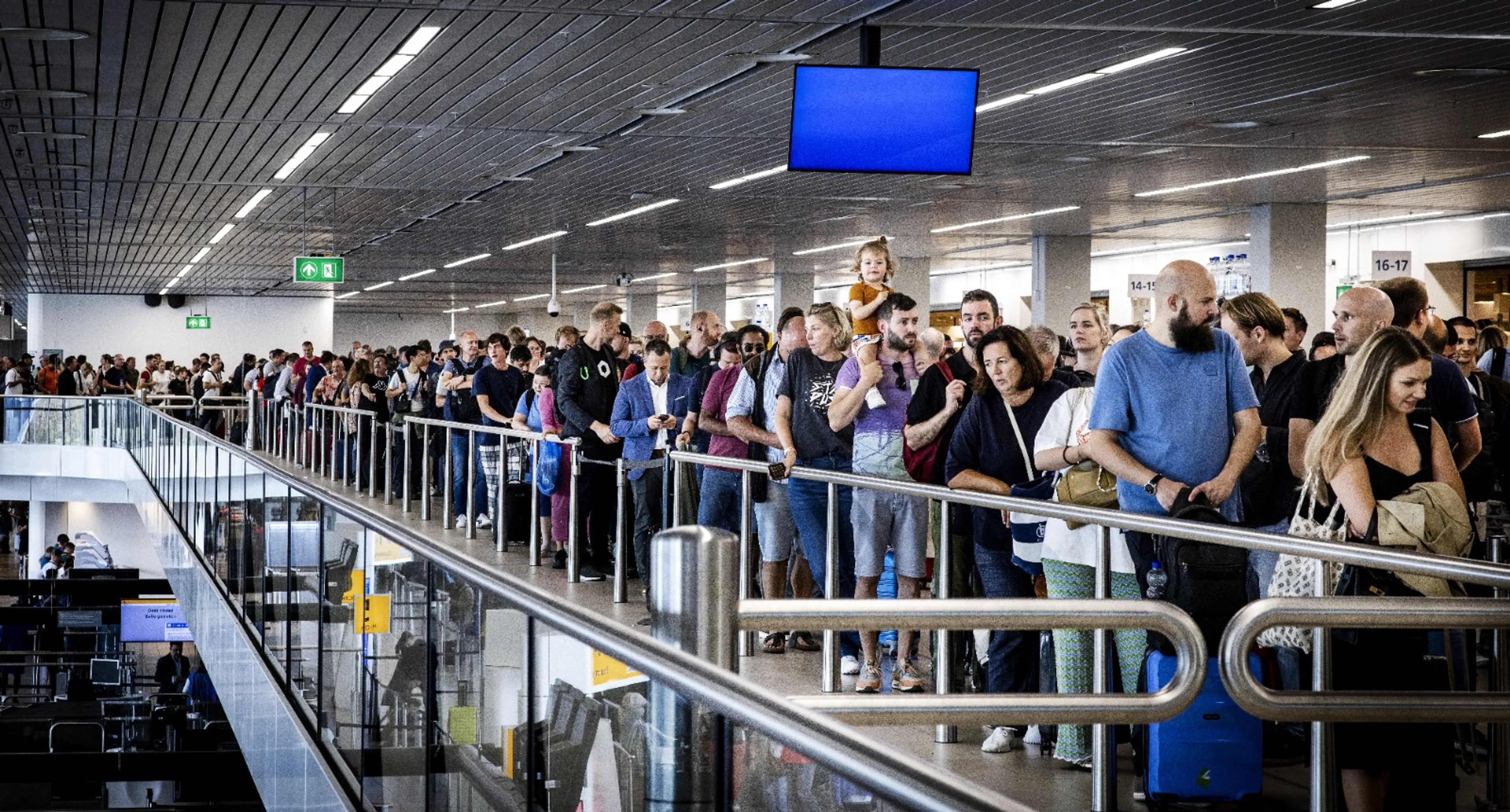 Drukke piekdag op Schiphol verloopt soepel