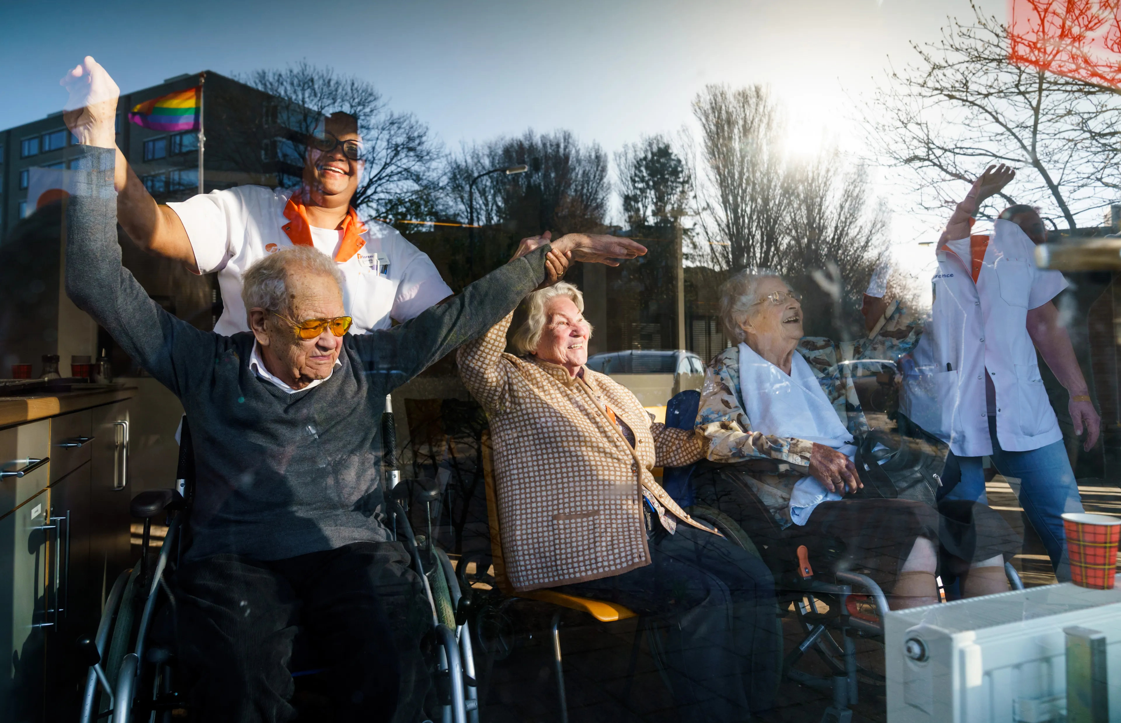 Vanaf vandaag weer bezoek mogelijk in verpleeghuizen: dit mag wel en niet