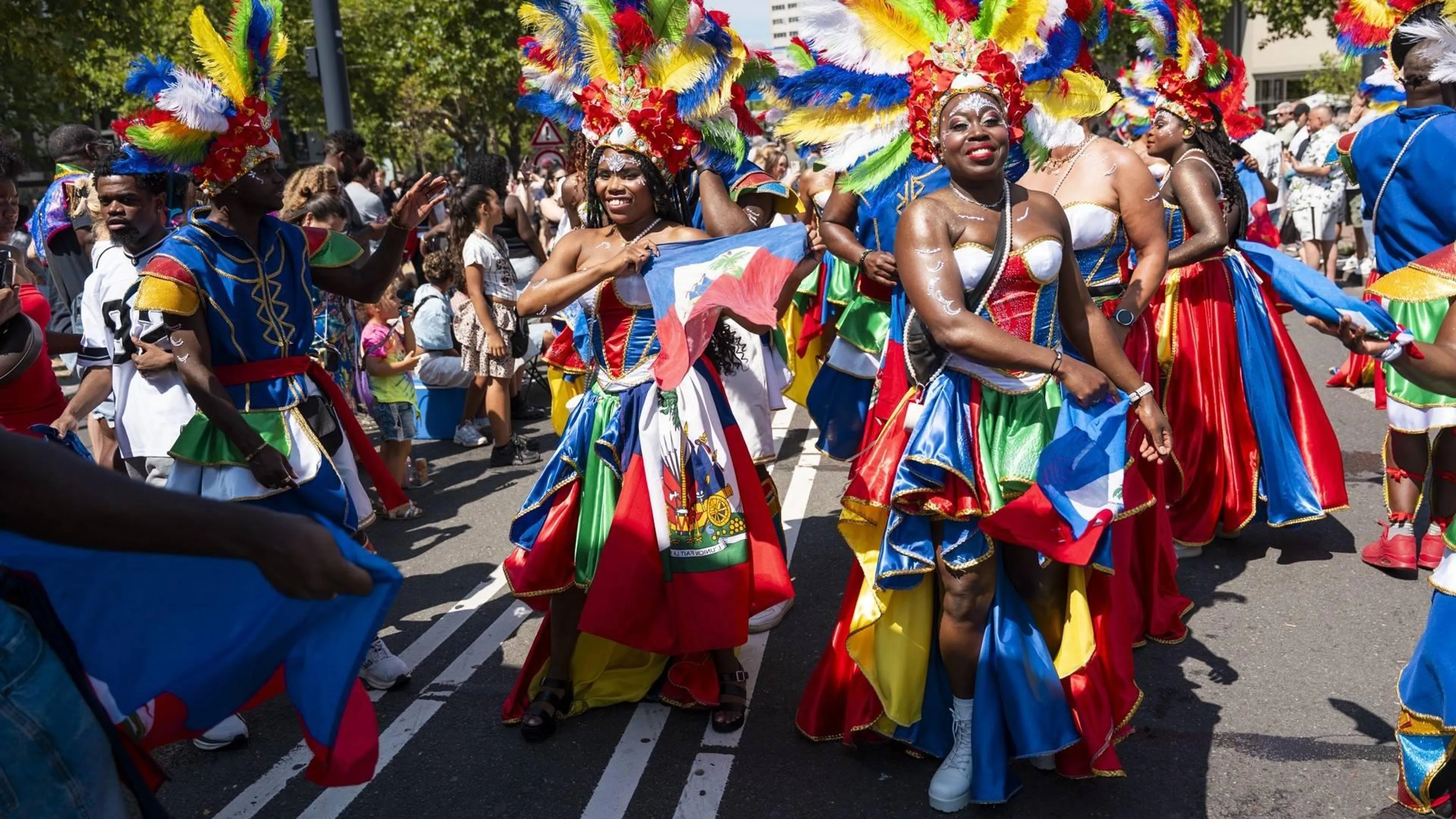 Zomercarnaval in Rotterdam rustig verlopen, wel aanhoudingen verricht