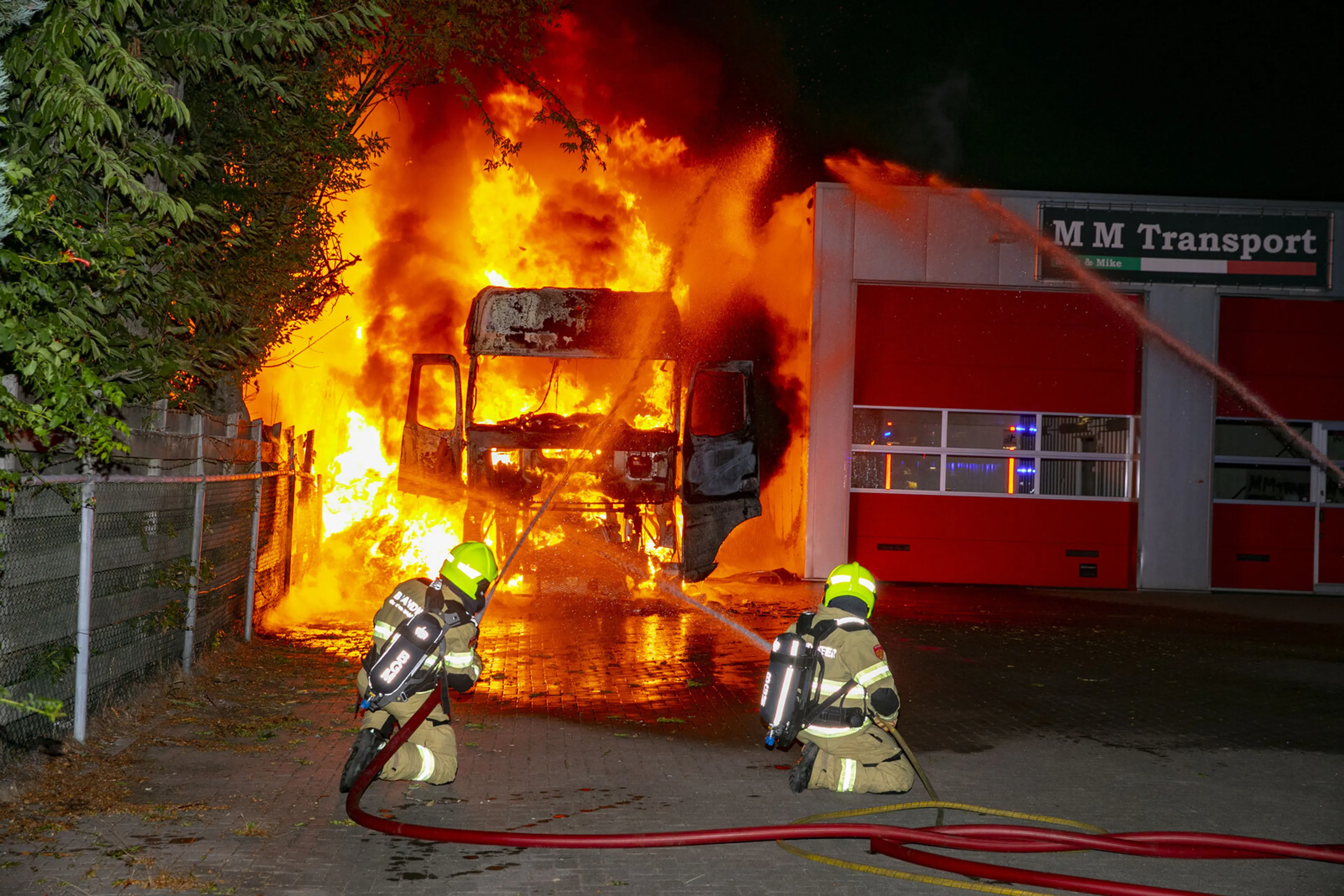 Drie aanhoudingen voor in brand steken vrachtwagen Doesburg