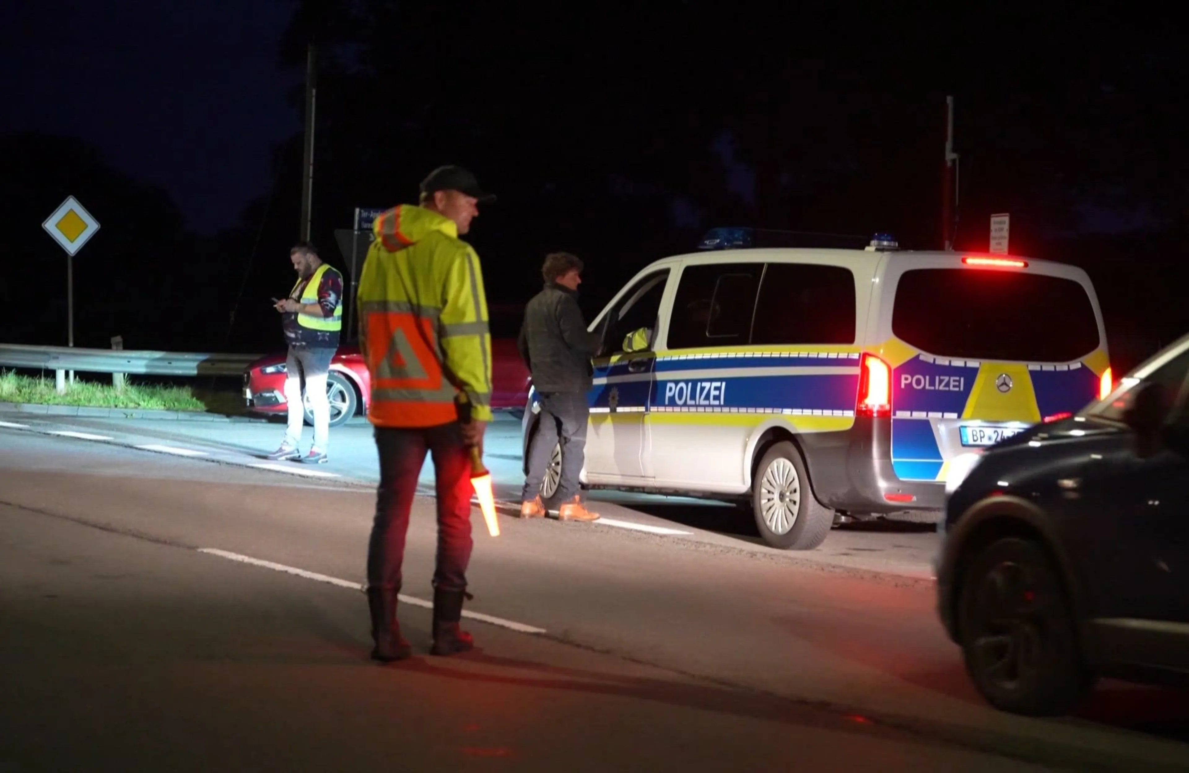 Bewoners Ter Apel voeren eigen grenscontroles uit: 'Levensgevaarlijk'