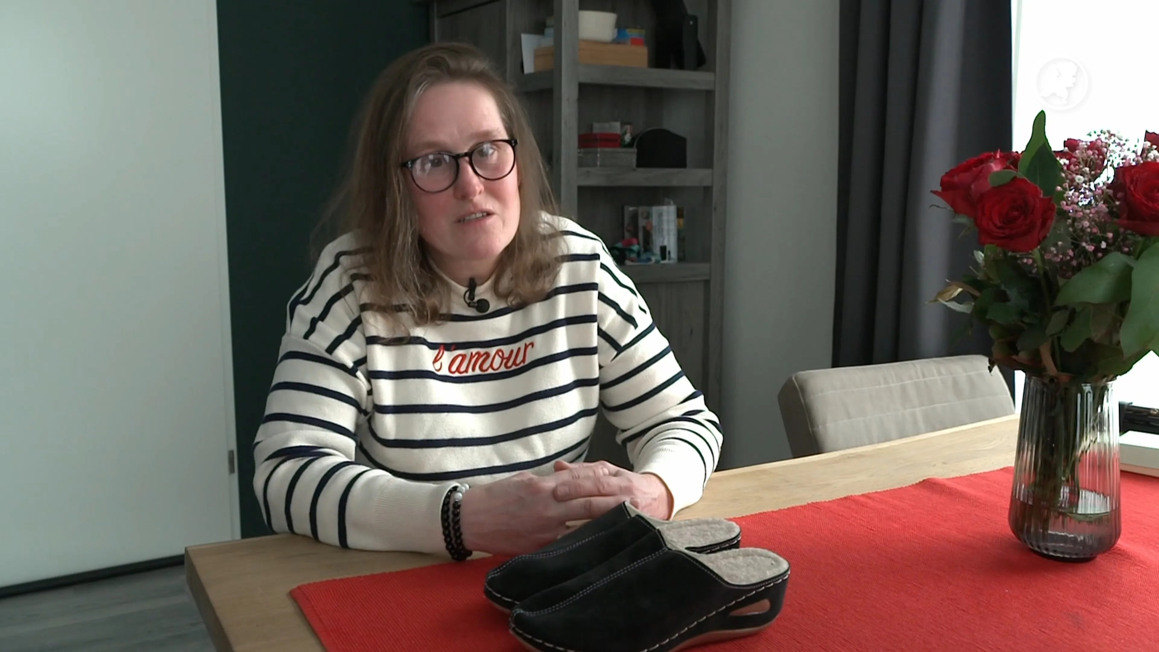 Roep om actie tegen dropshippers, Bianca zit met 'stinkende sloffen' uit China