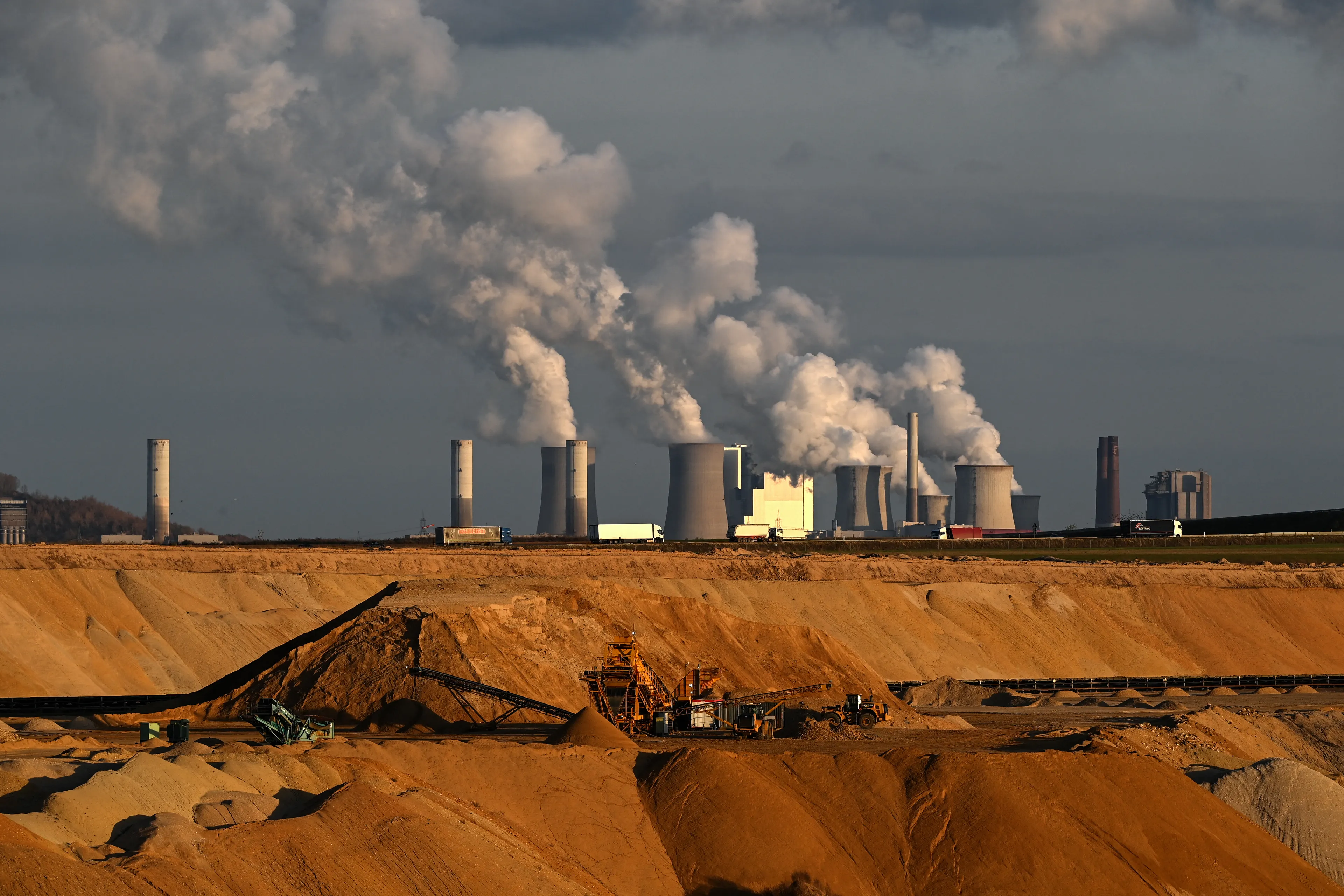 Nederland stopt toch met buitenlandse investeringen in kolen, olie en gas