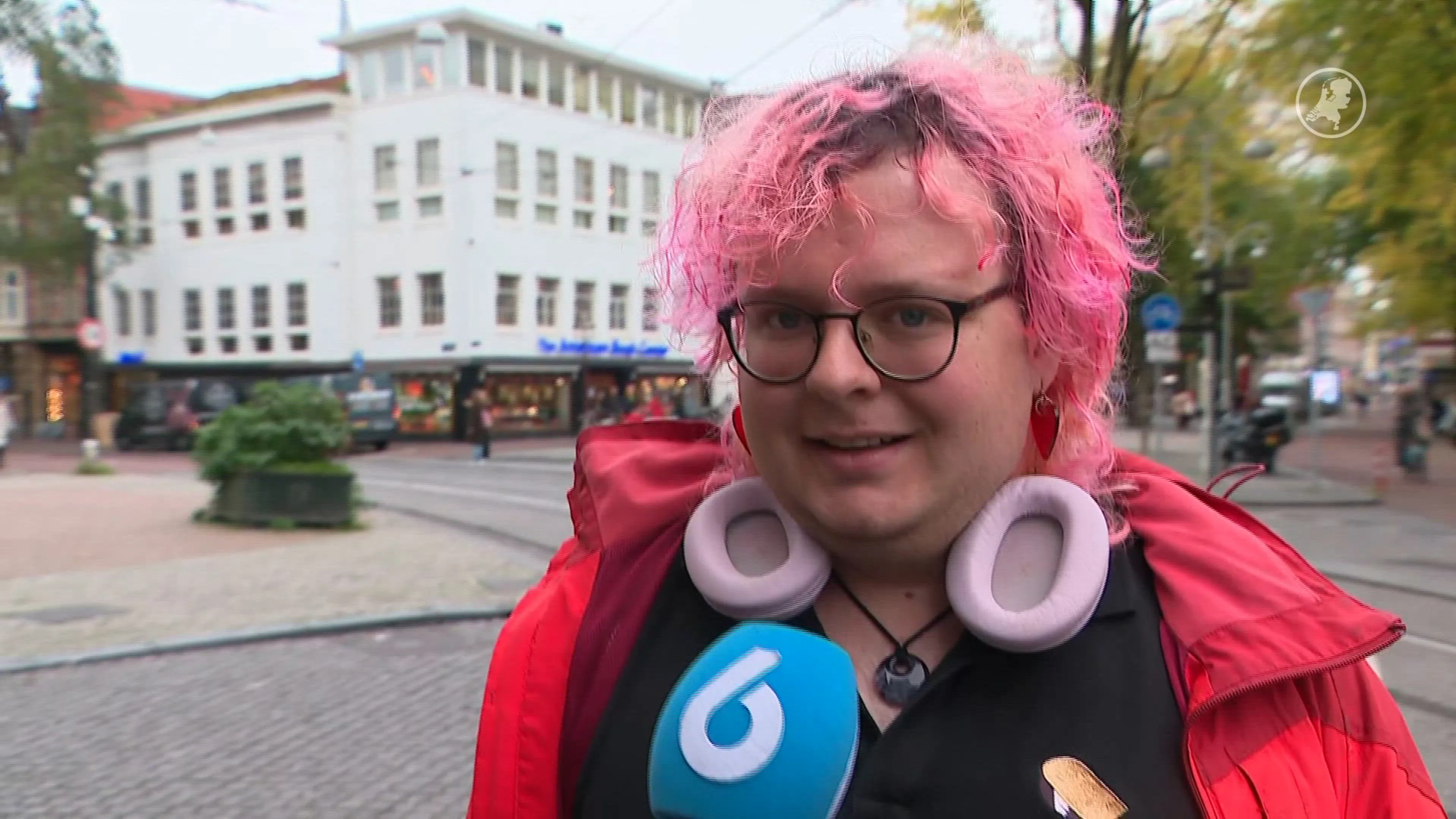 Nederland doet tóch niet mee aan Songfestival: 'Hè hè'