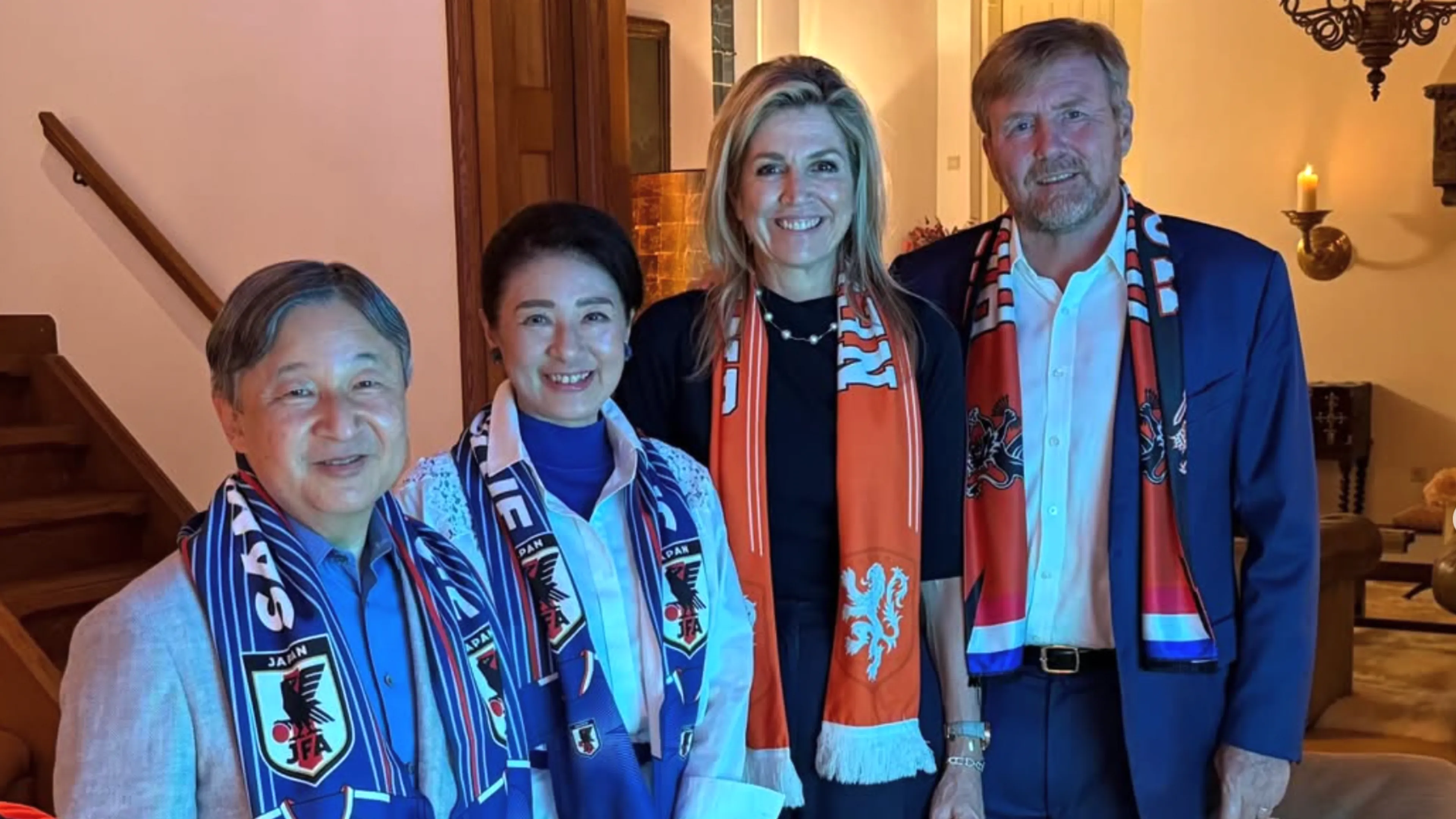 Koning en koningin kijken wedstrijd met Japanse keizer en keizerin: 'Sport verbroedert'