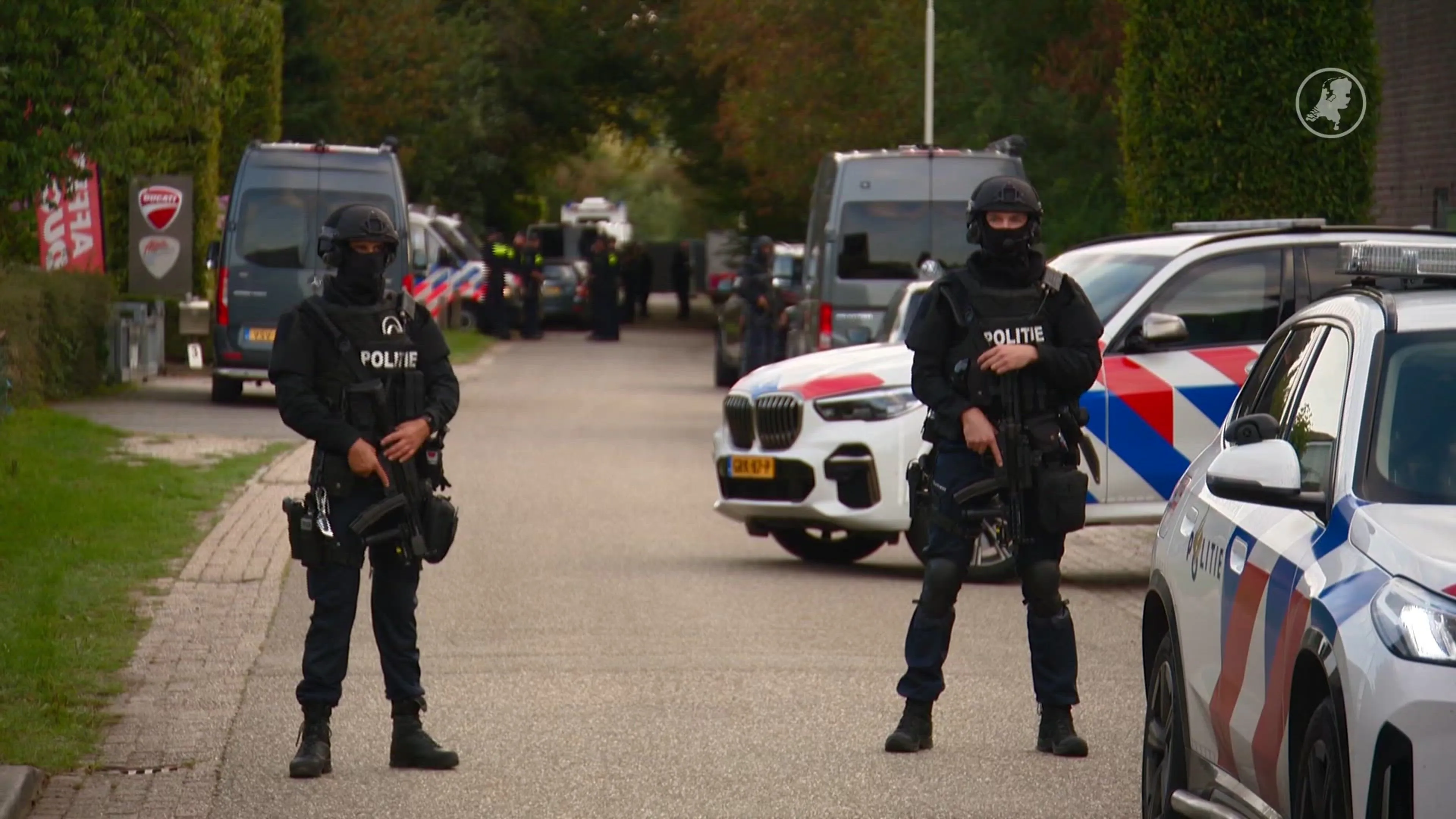 Politie krijgt ondersteuning van ME bij onderzoek in Overasselt