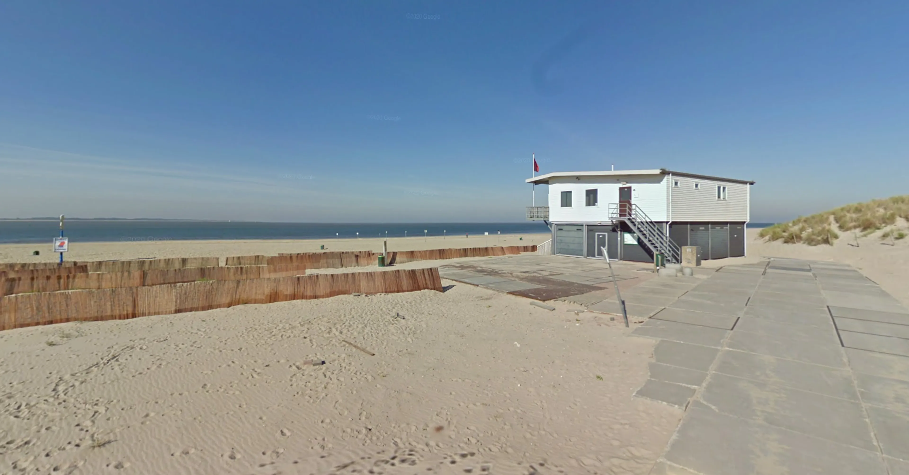 Vermiste kitesurfer bij het strand van Rockanje weer terecht