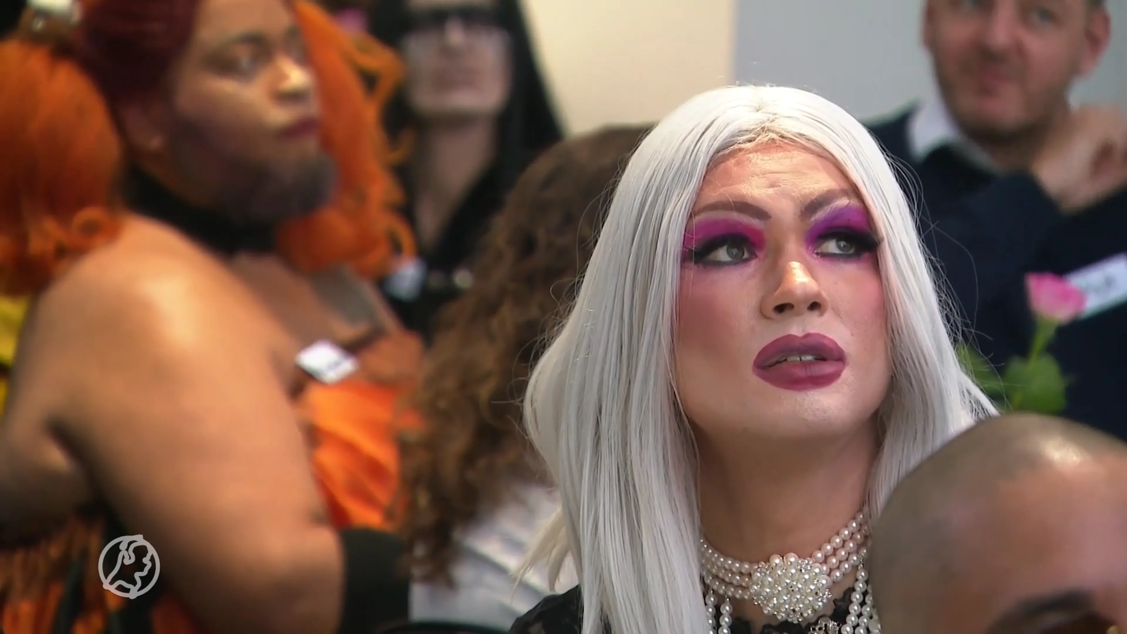 Dragqueens en taxichauffeurs gaan in gesprek