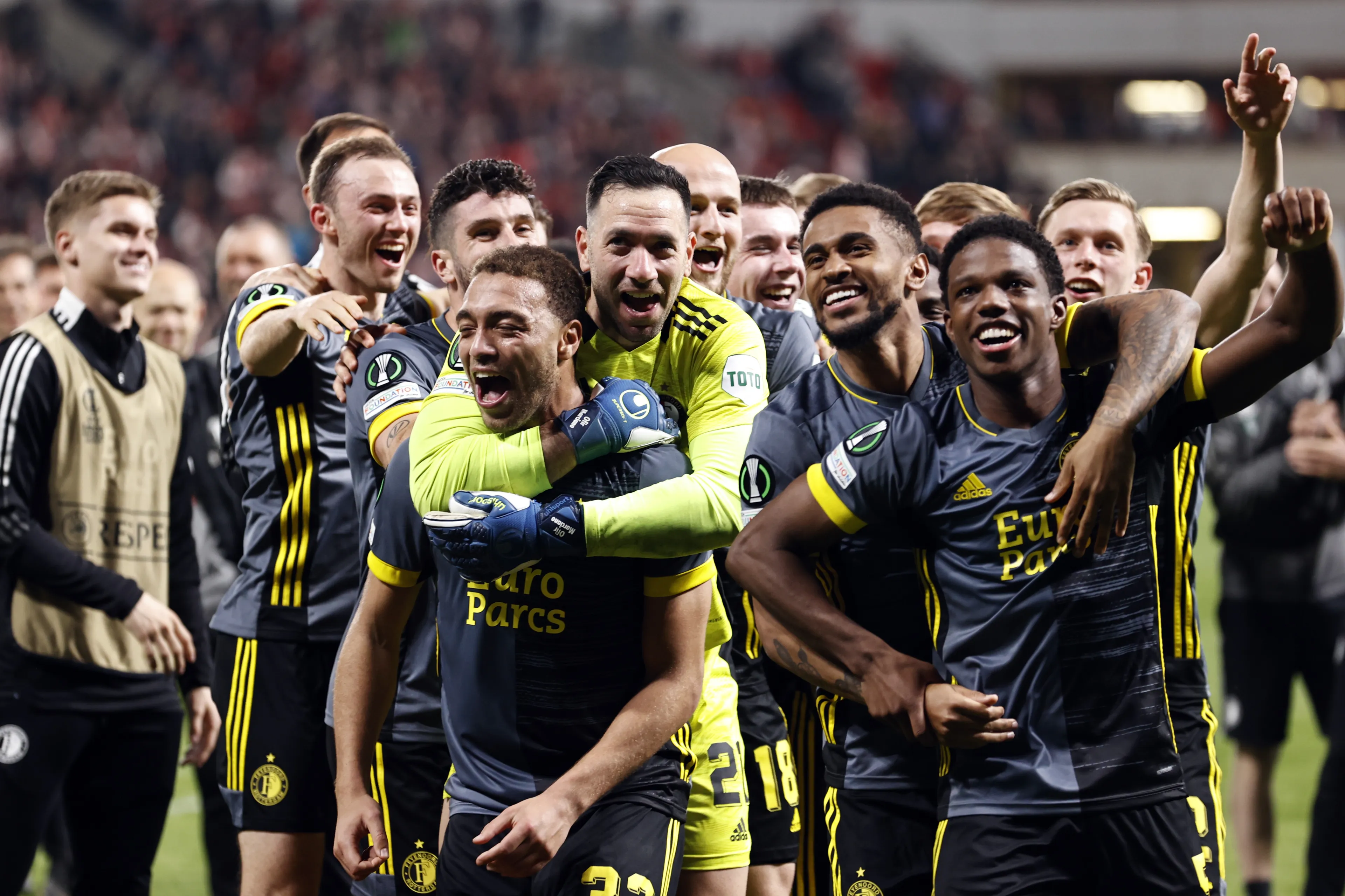Feyenoord op weg naar eerste Europese prijs in 20 jaar? 'Het begint te kriebelen'