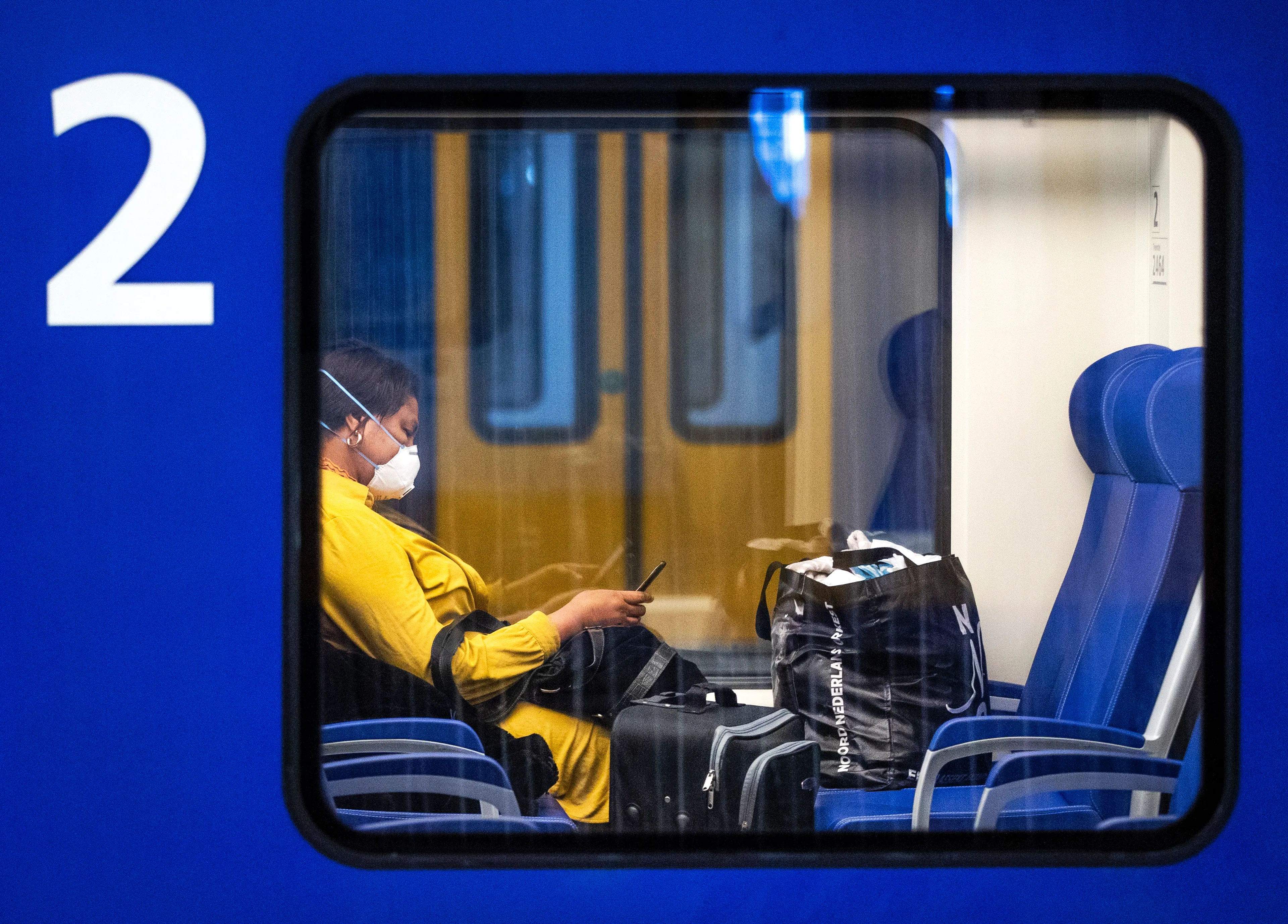 Nederlanders verdeeld over reserveringsplicht voor reizen met het OV