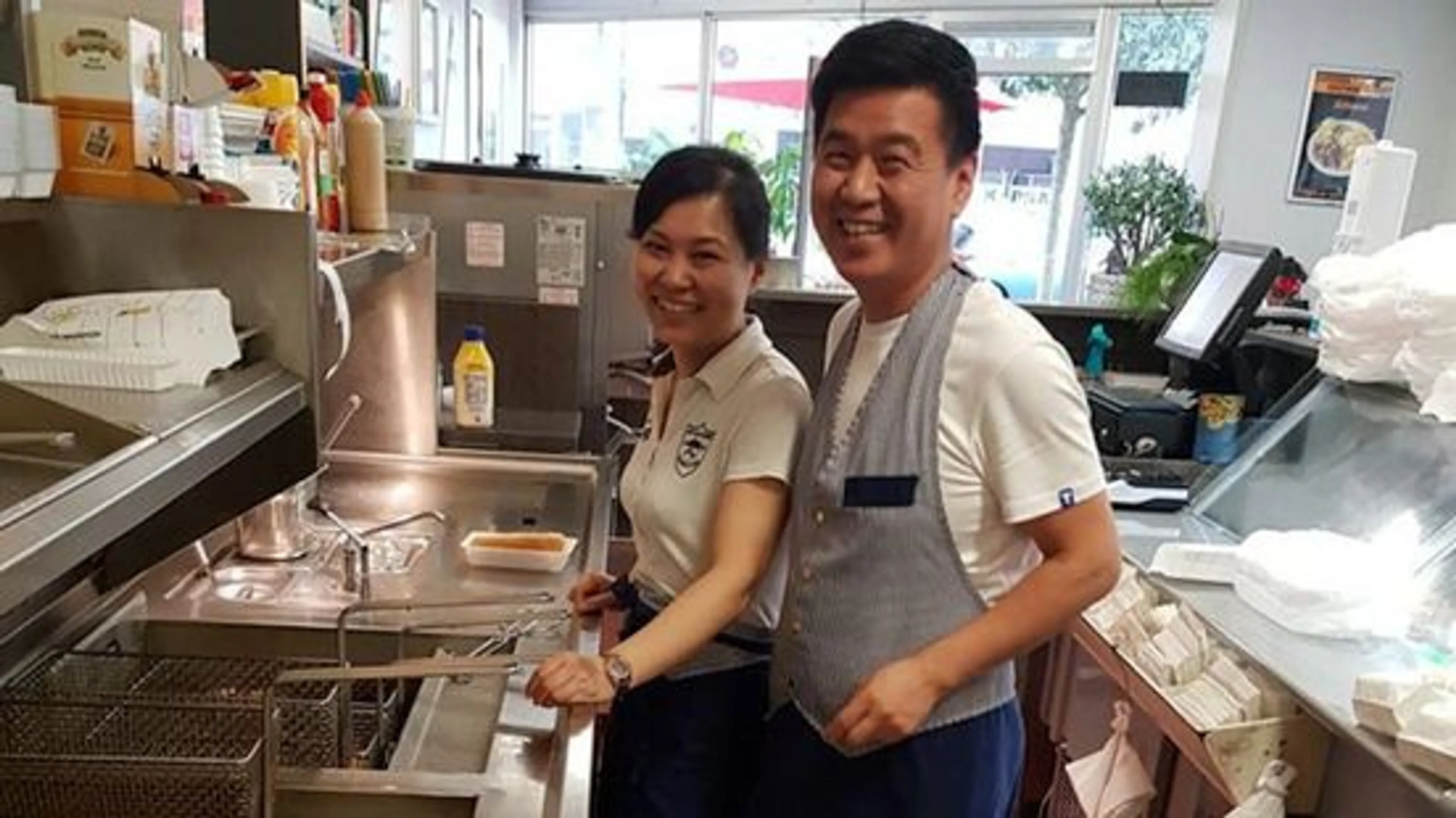 Drie tieners horen straf voor doodsteken snackbarhouder